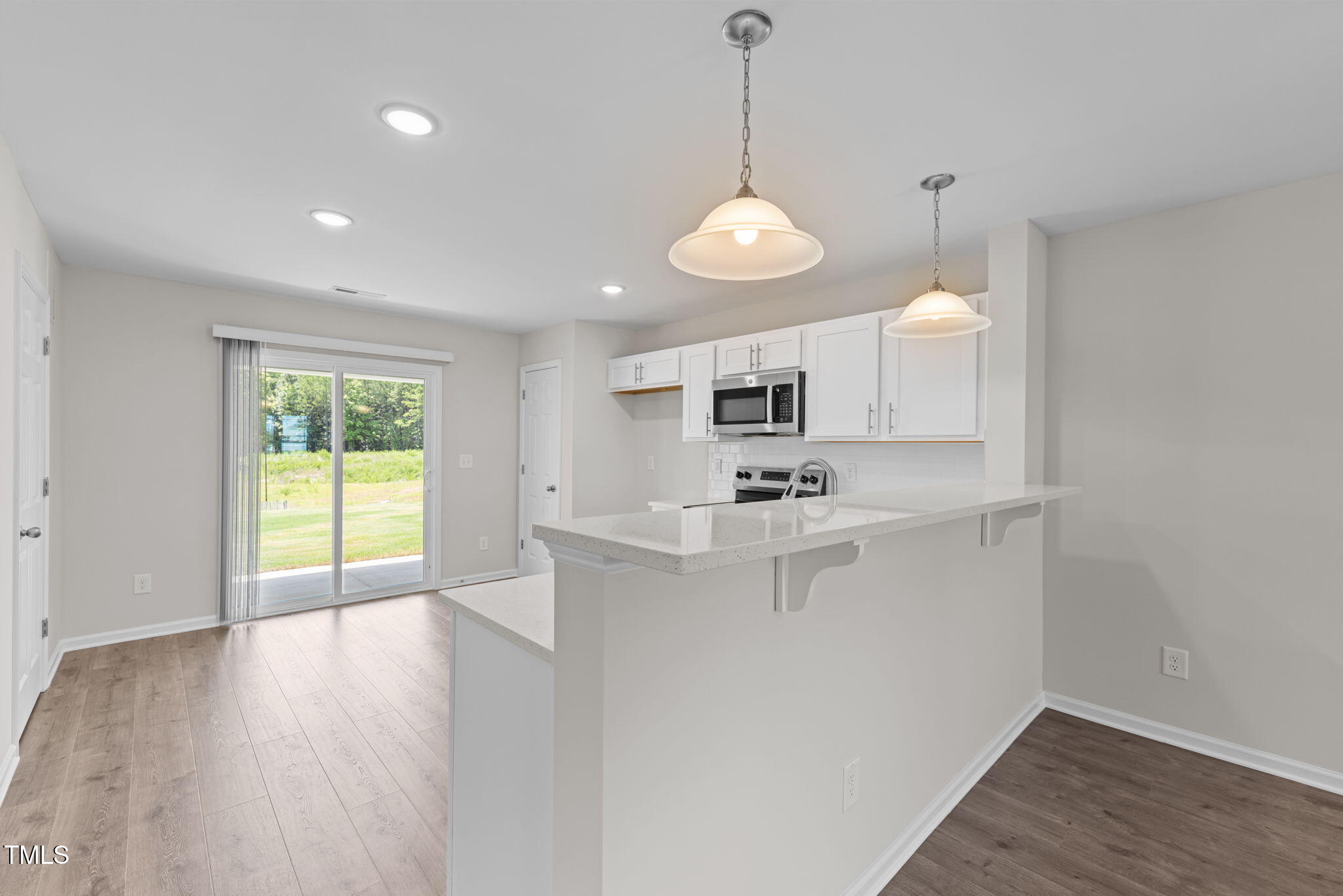 1045 Peony Lane