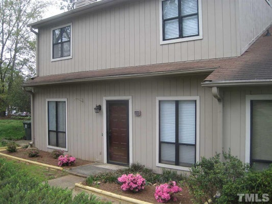111 CHARTER OAKS CIR, CARY, NC 27511 - Image e7046a65aa71ffcd2aea3bcc1cb19527/4186730247