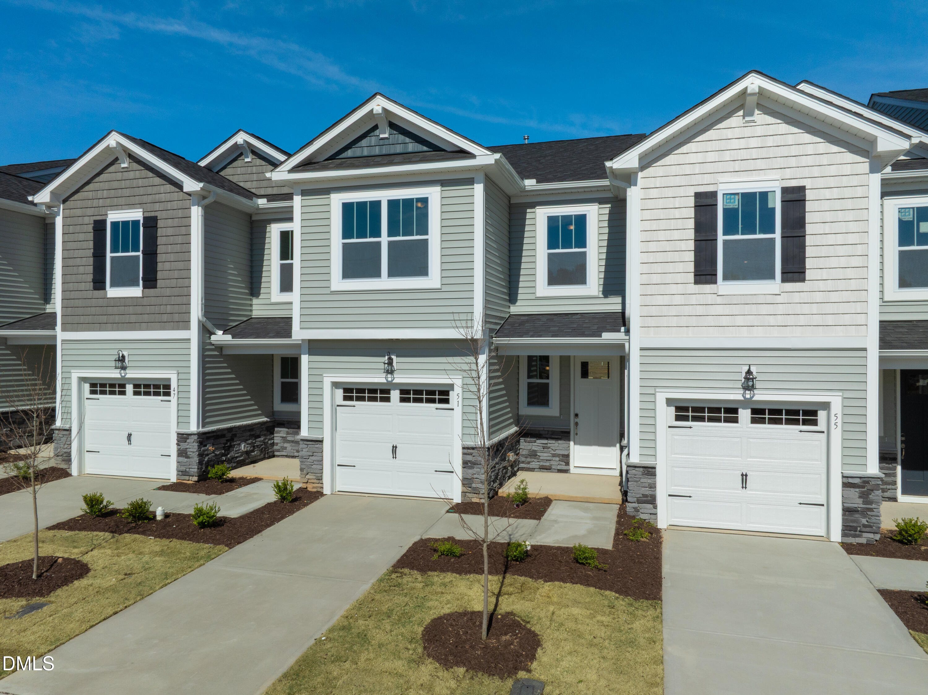 51 Ara Court 211