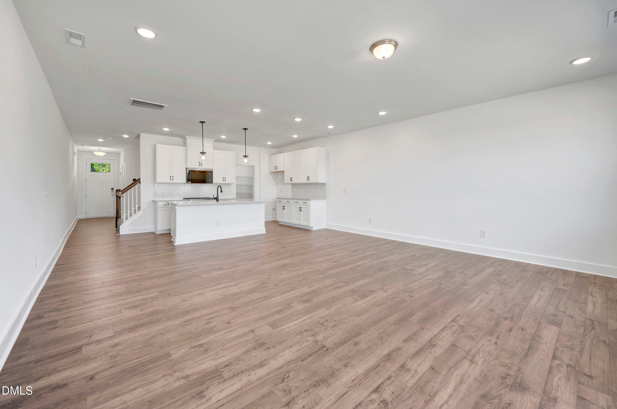 51 Ara Court 211