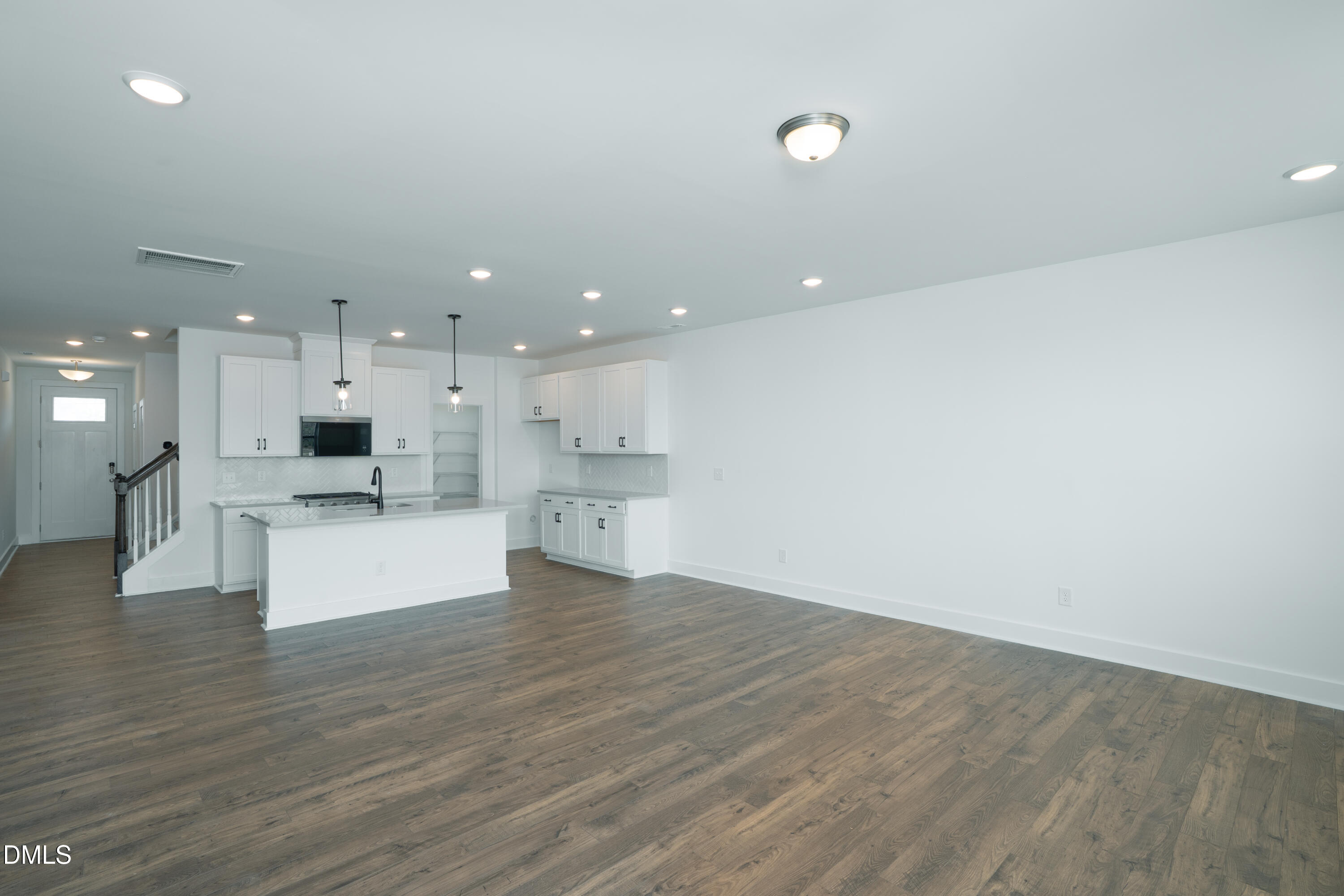 51 Ara Court 211