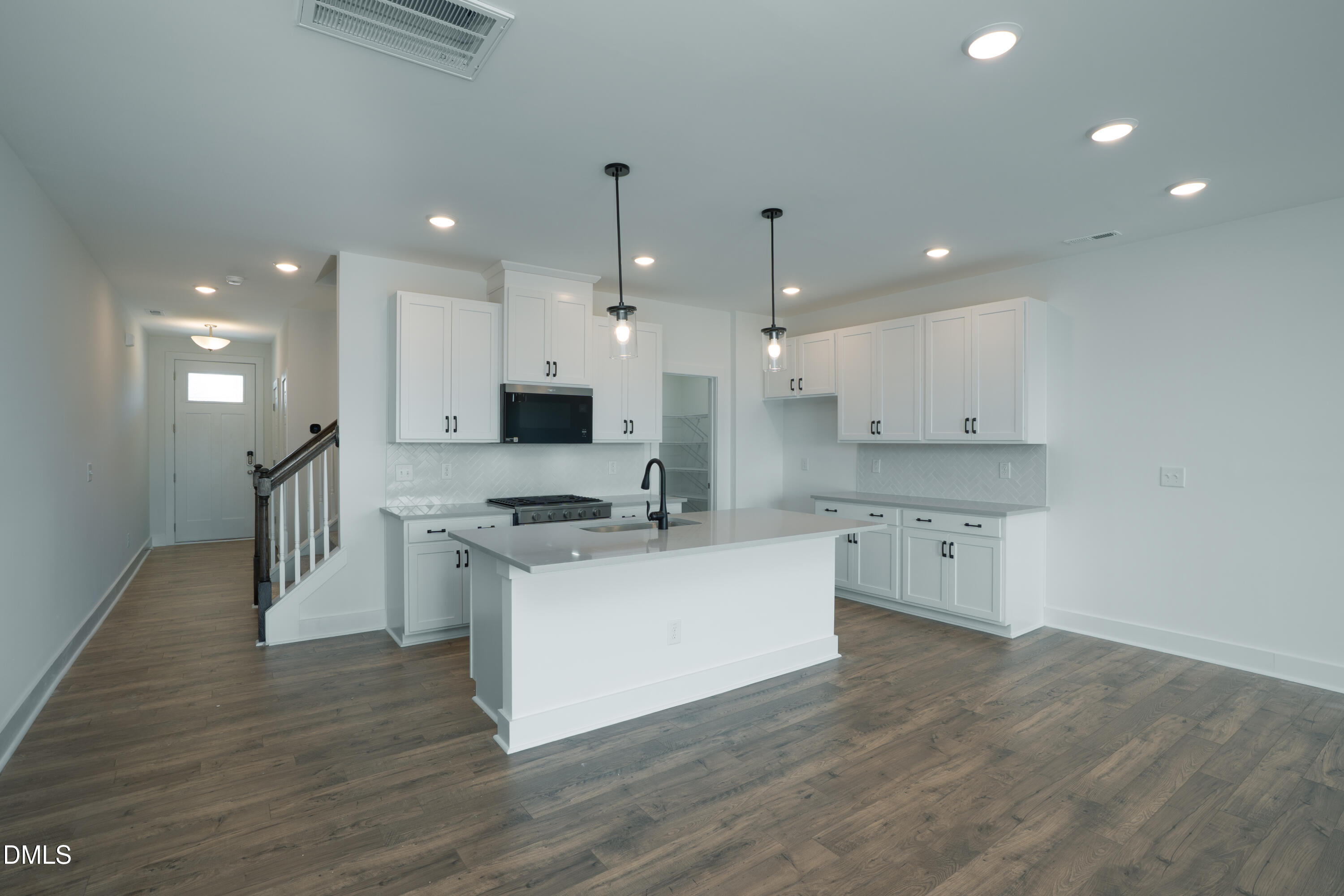 51 Ara Court 211