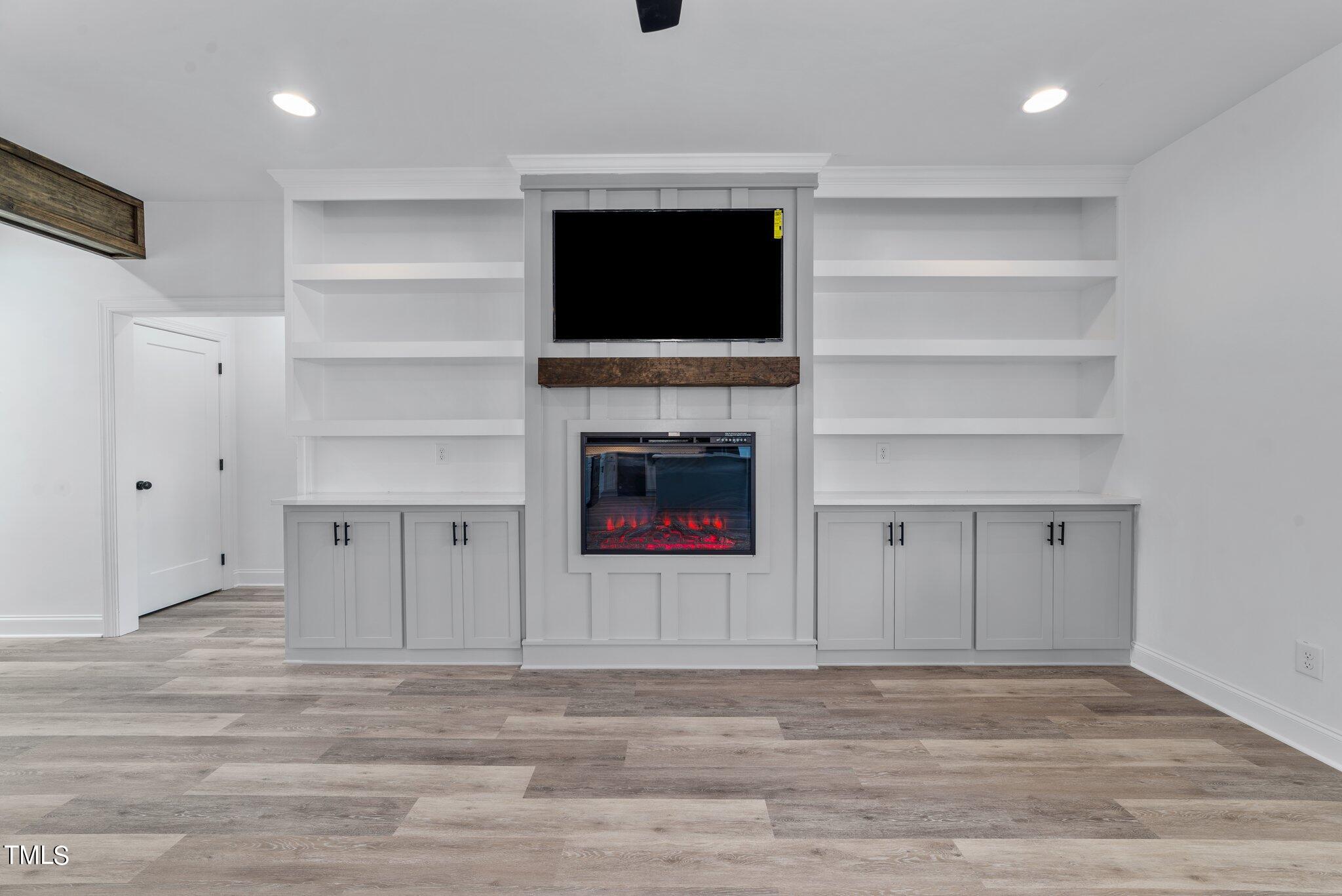 2190 Heartland Road