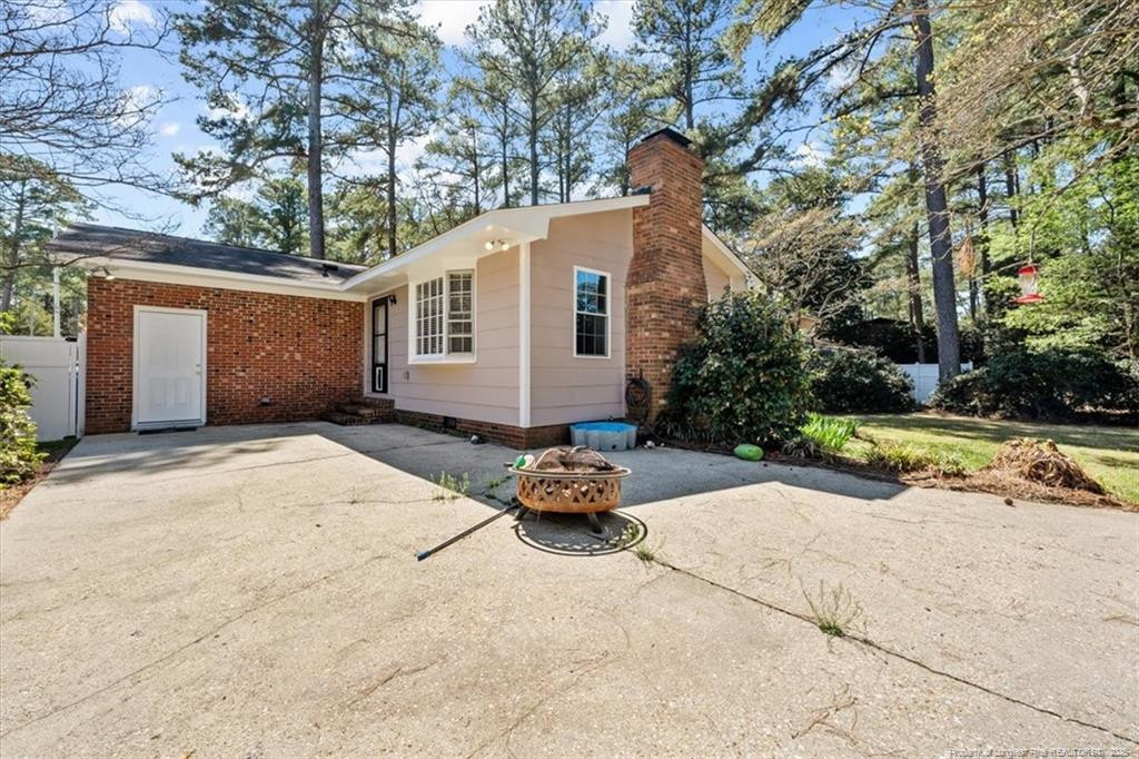 1729 Daisy Lane