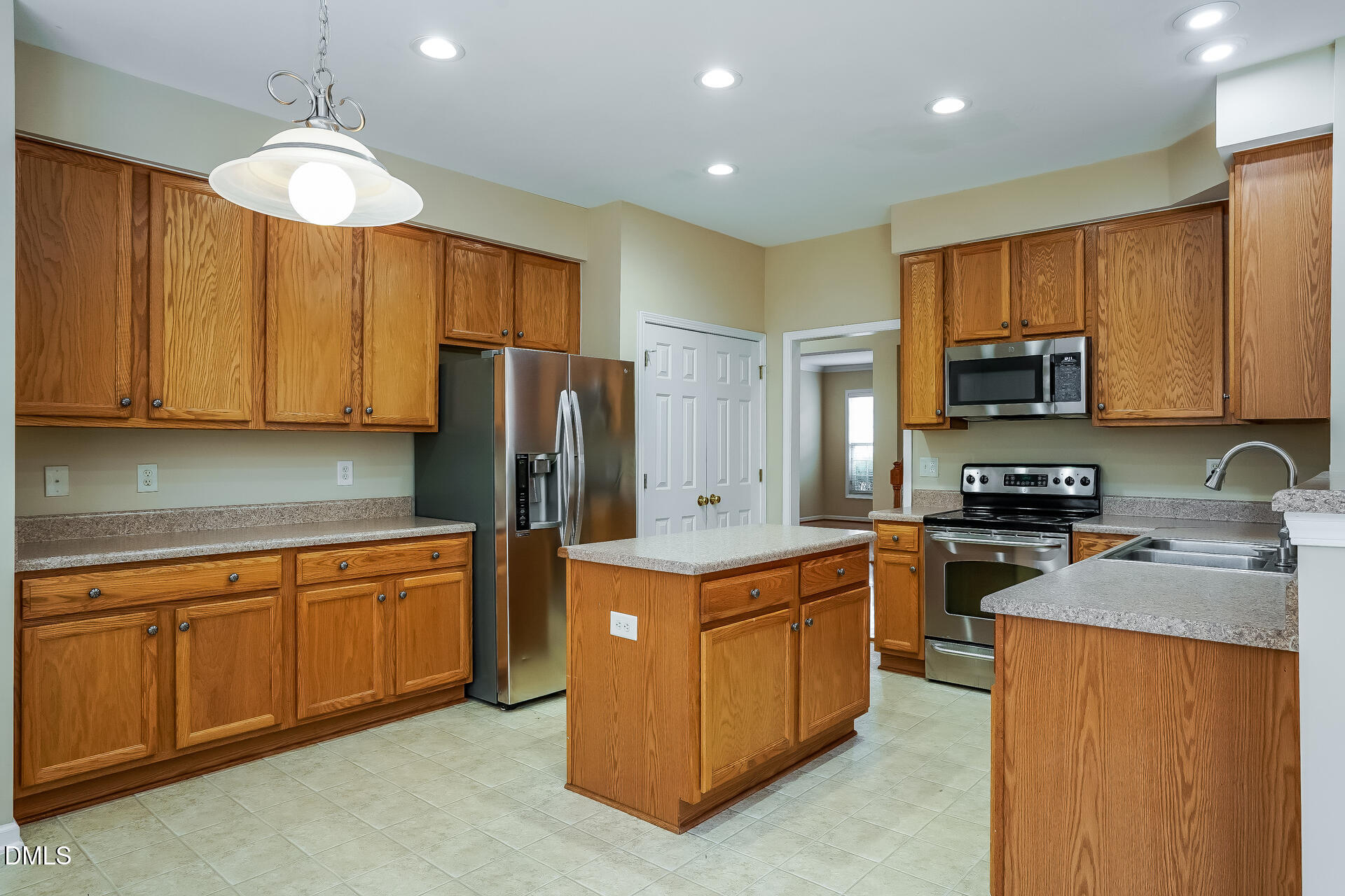 2279 Lazy River Drive