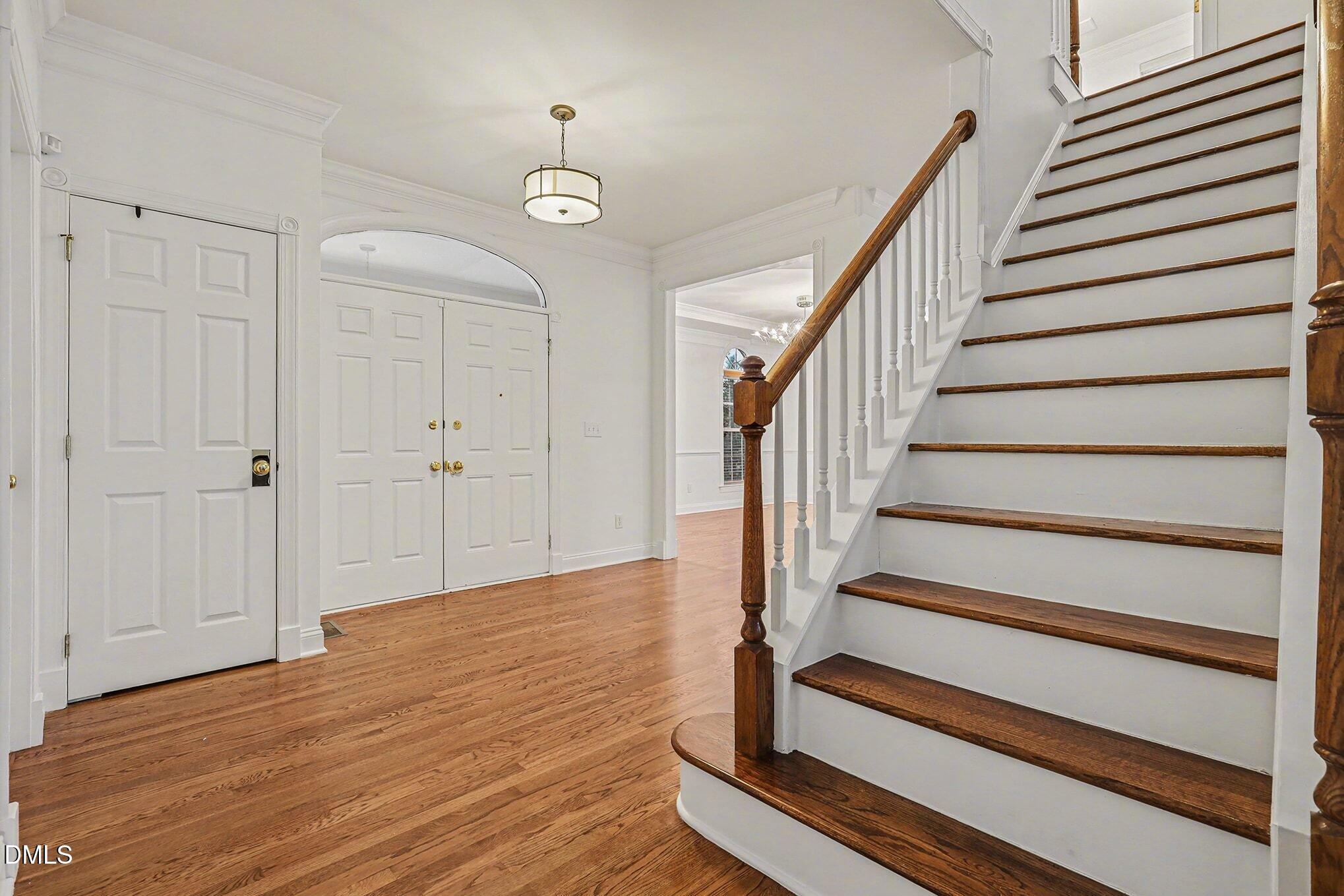 9109 Club Hill Drive