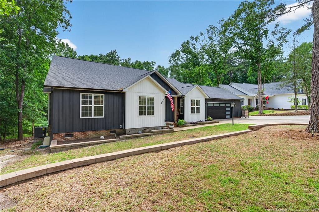 46 Silver Lake Point