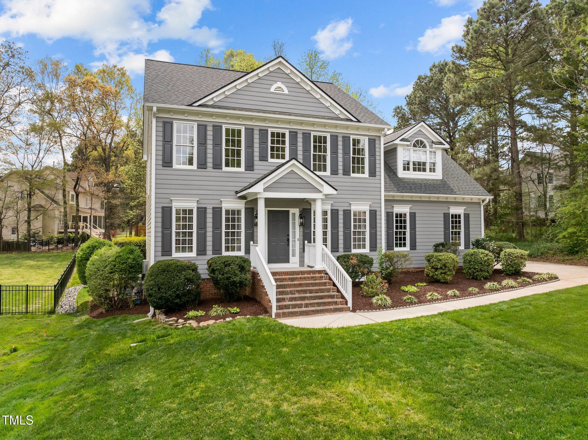 104 Dallavia Court