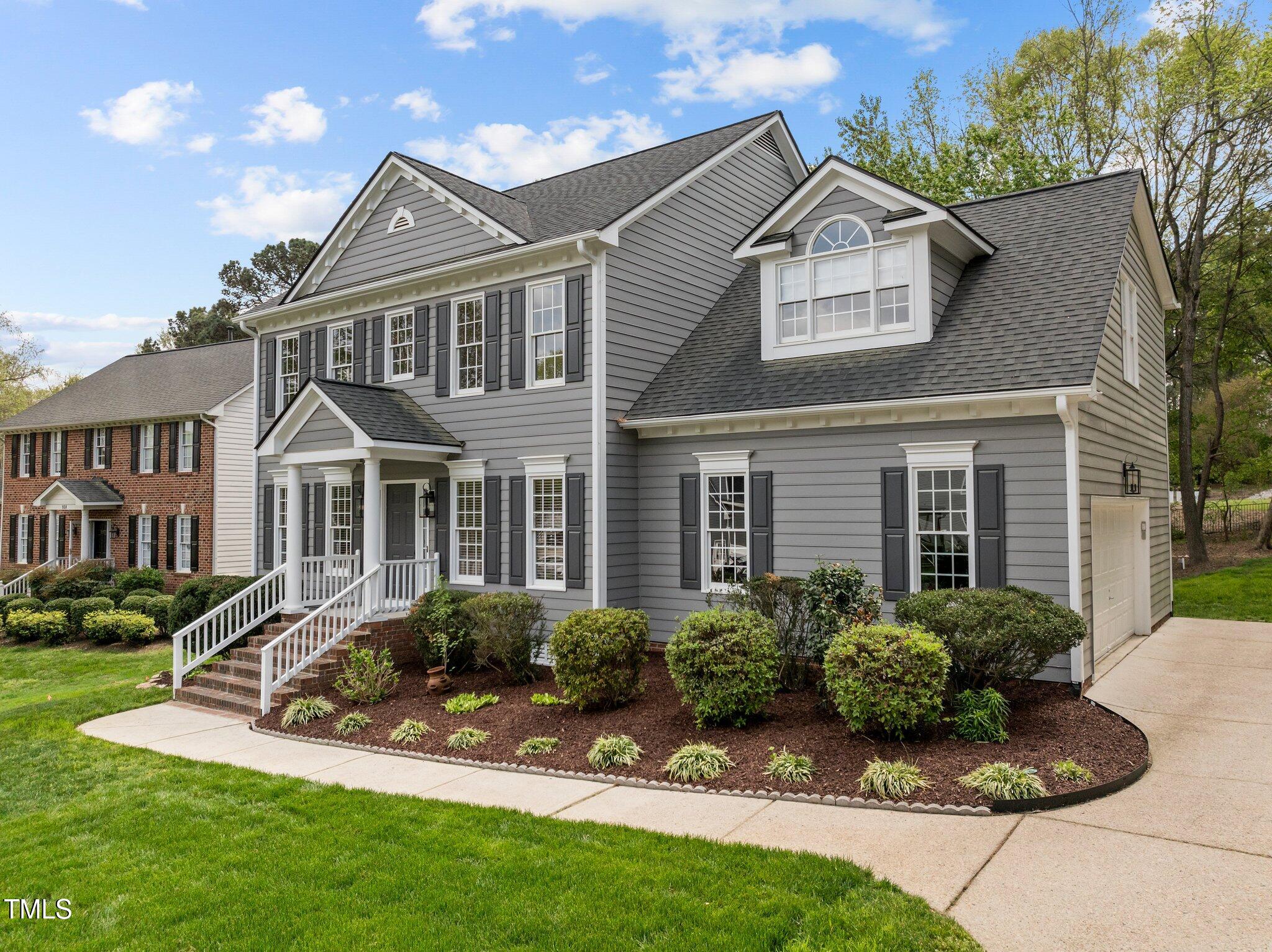 104 Dallavia Court
