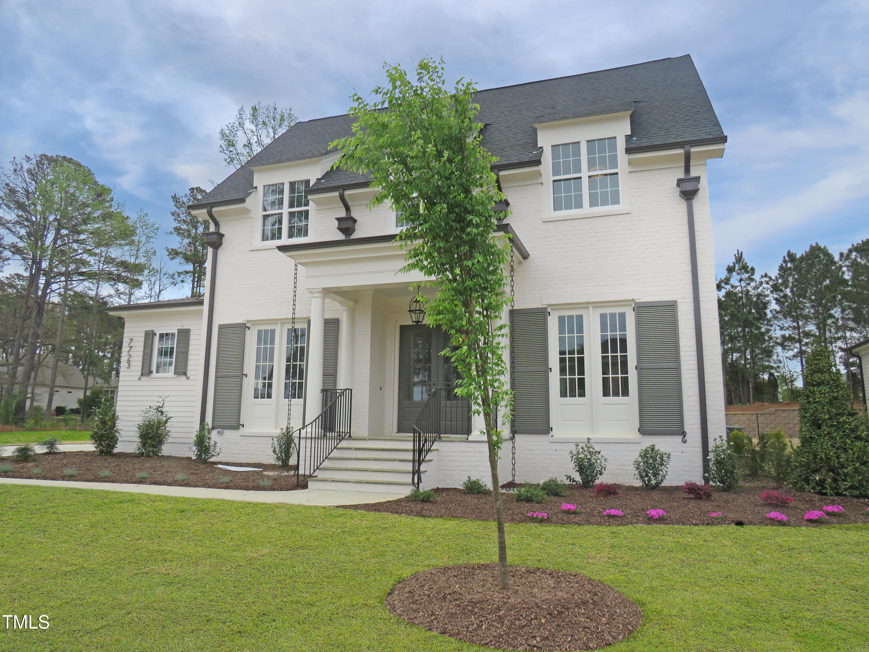 7723 Roberts Road