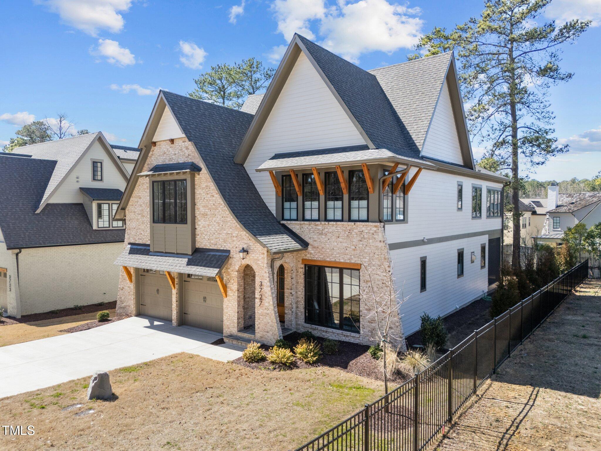 3727 Bellevue Road