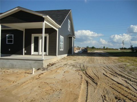 A home in Raeford