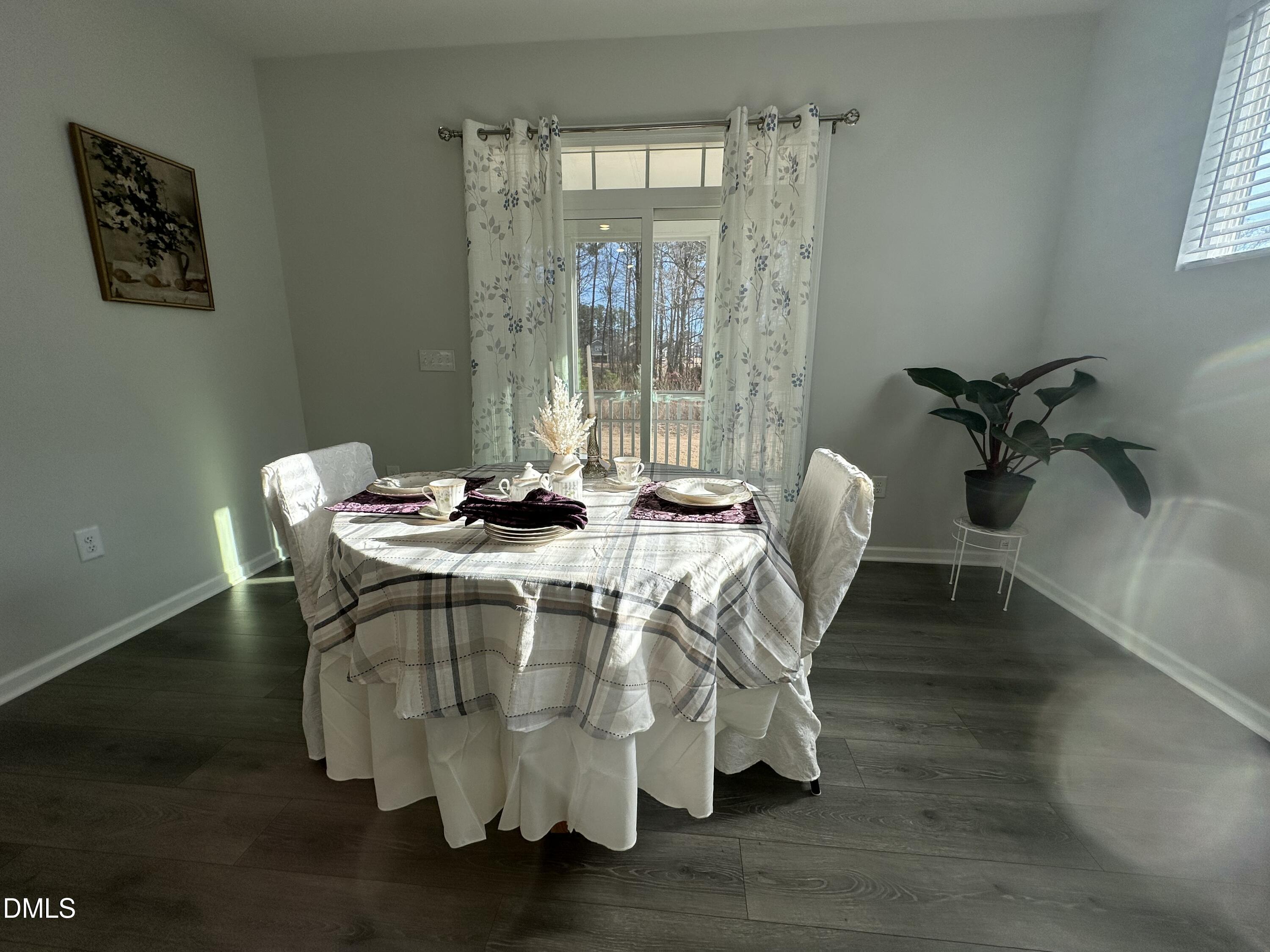 7125 Crested Iris Place