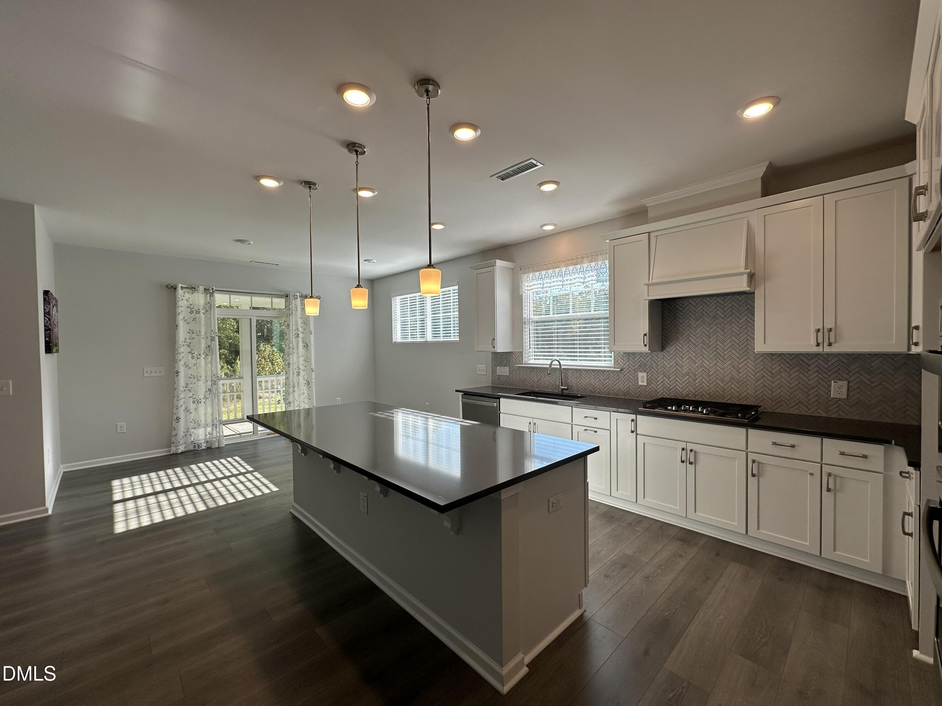 7125 Crested Iris Place