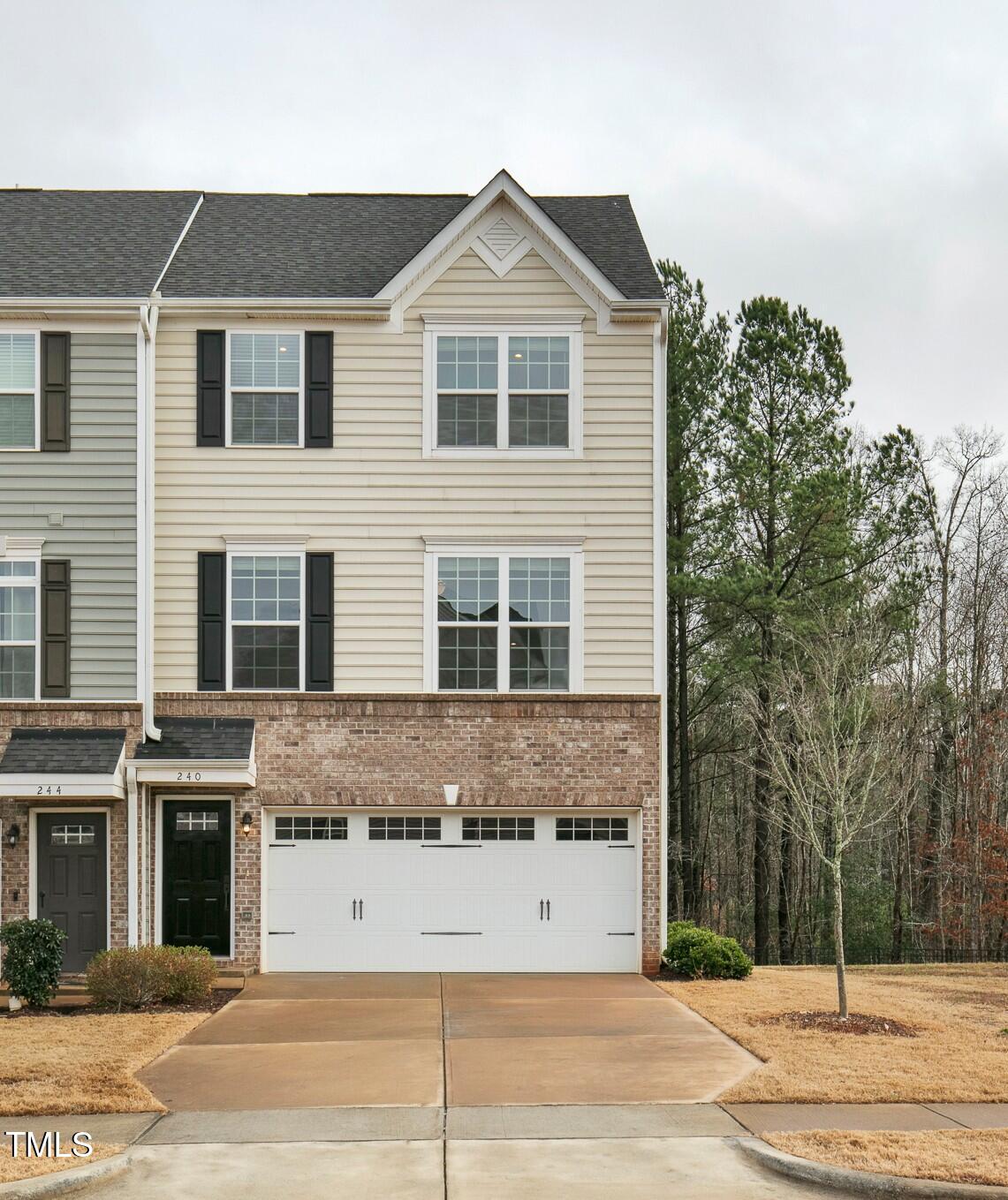 240 Amber Acorn Avenue