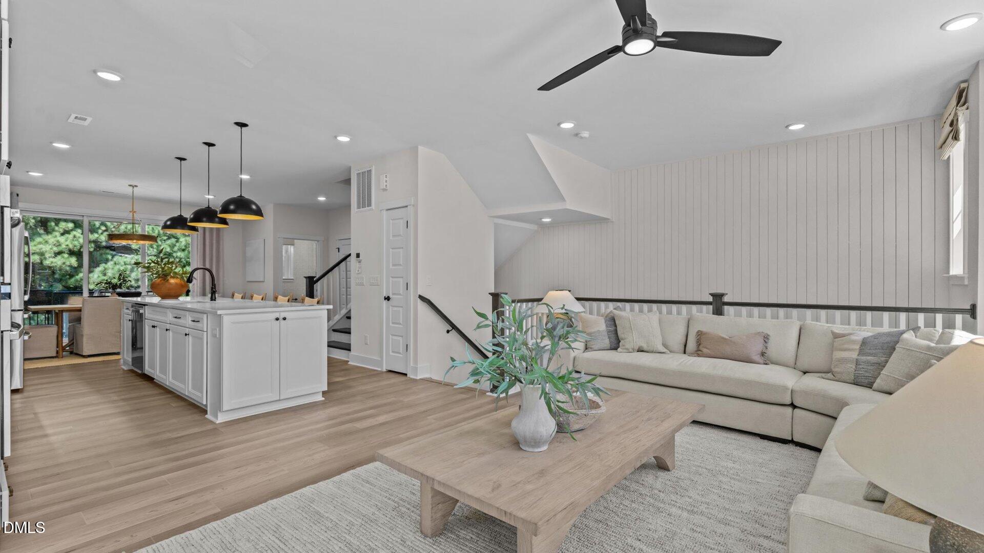 5956 Dunzo Drive