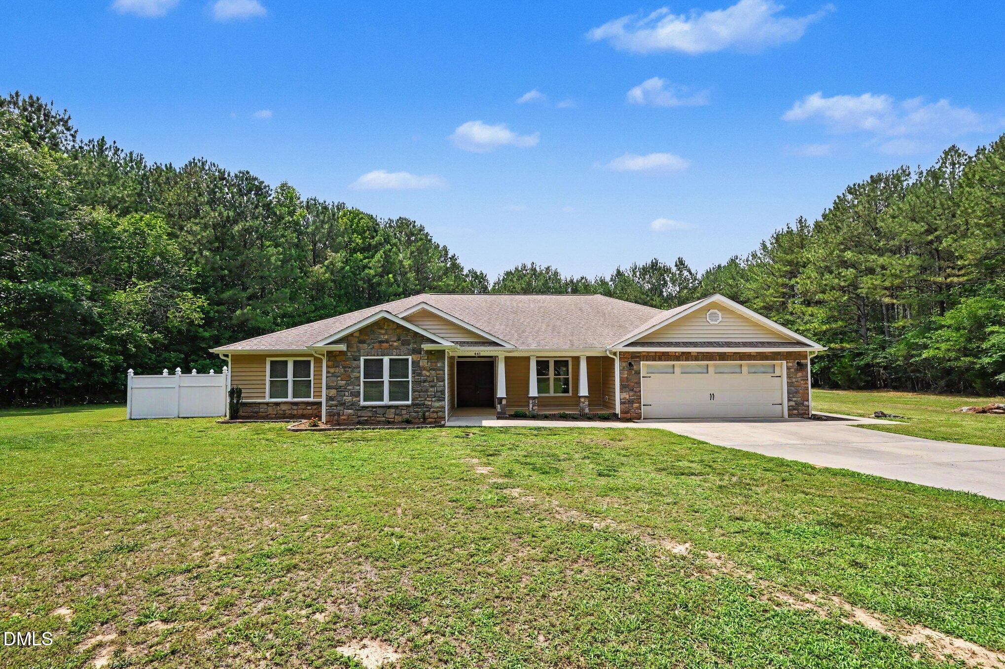 441 Foxwood Trail