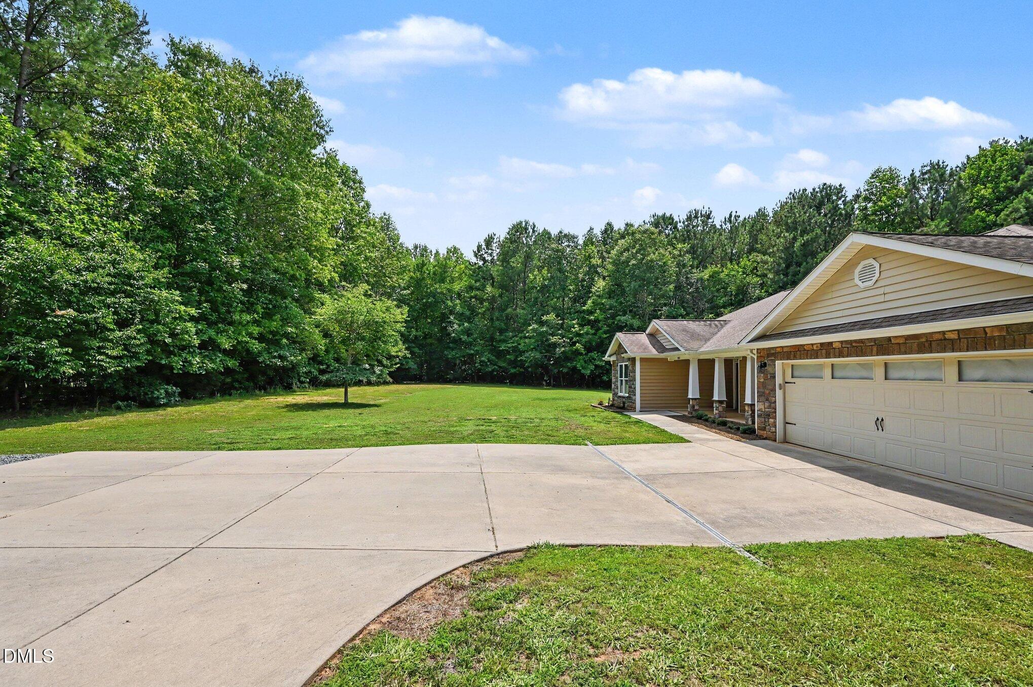 441 Foxwood Trail