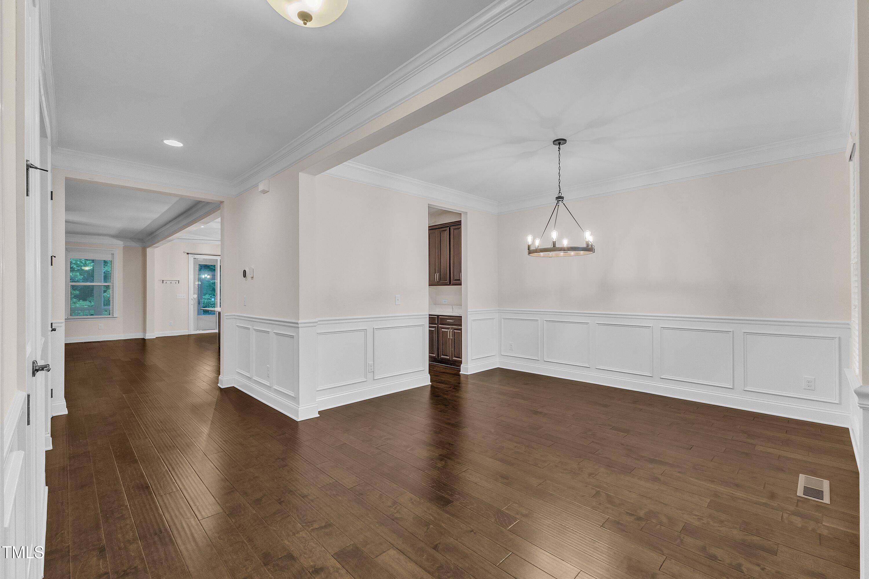 216 Pondside Drive