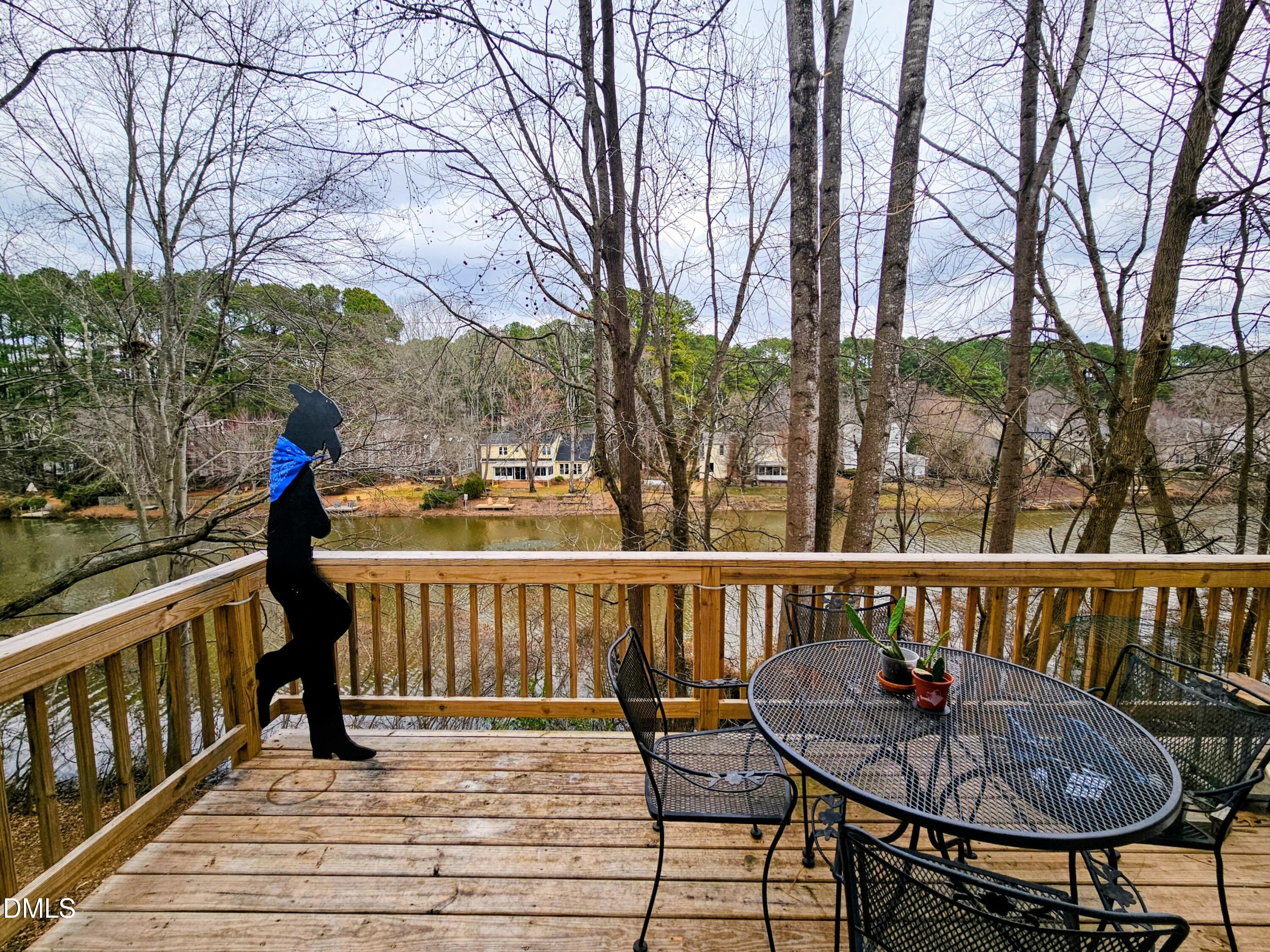 201 Riverwalk Circle