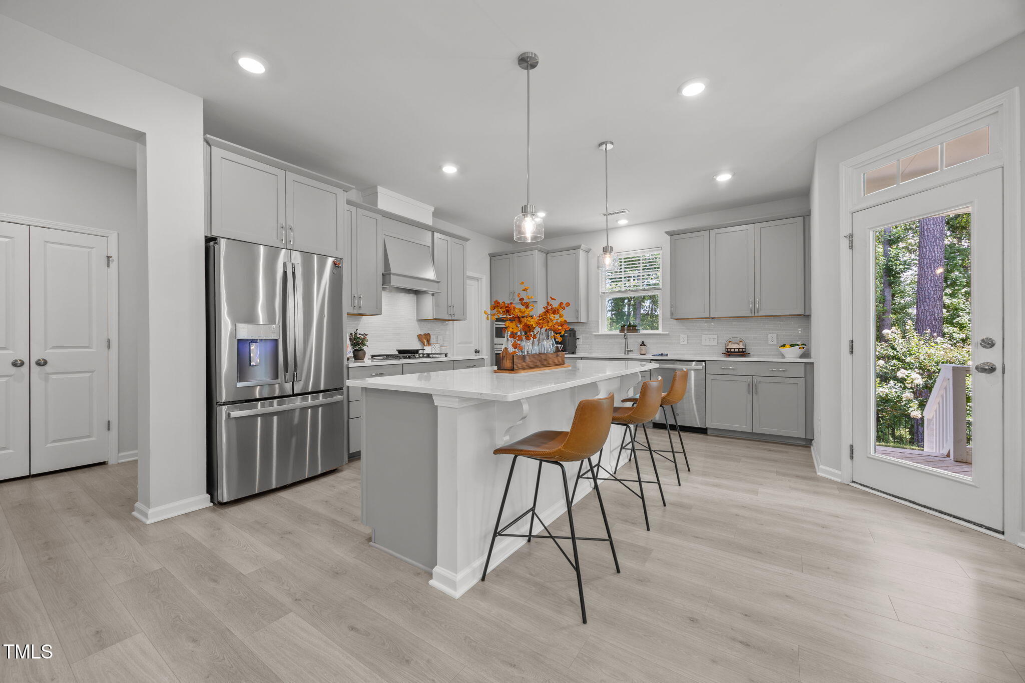 2299 Grants Pass Station