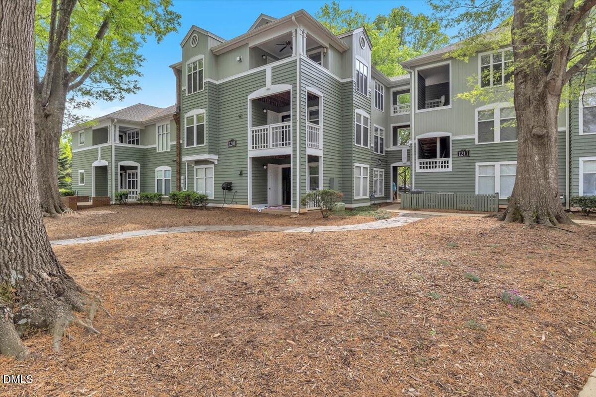 1201 Westview Lane 305