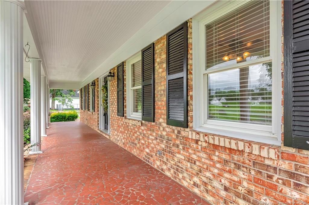 52 N Hill Street Road