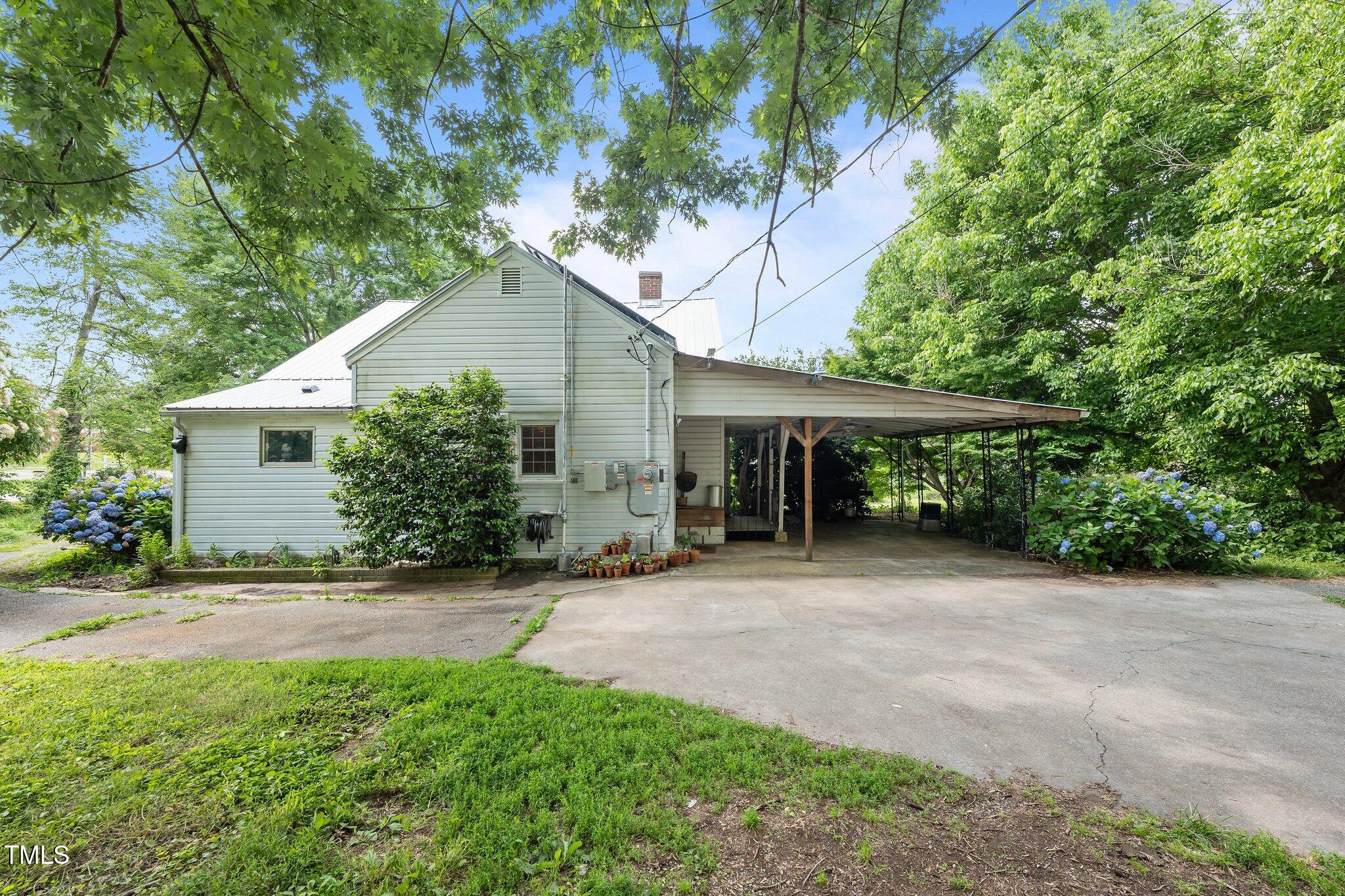 1090 S Fifth Street
