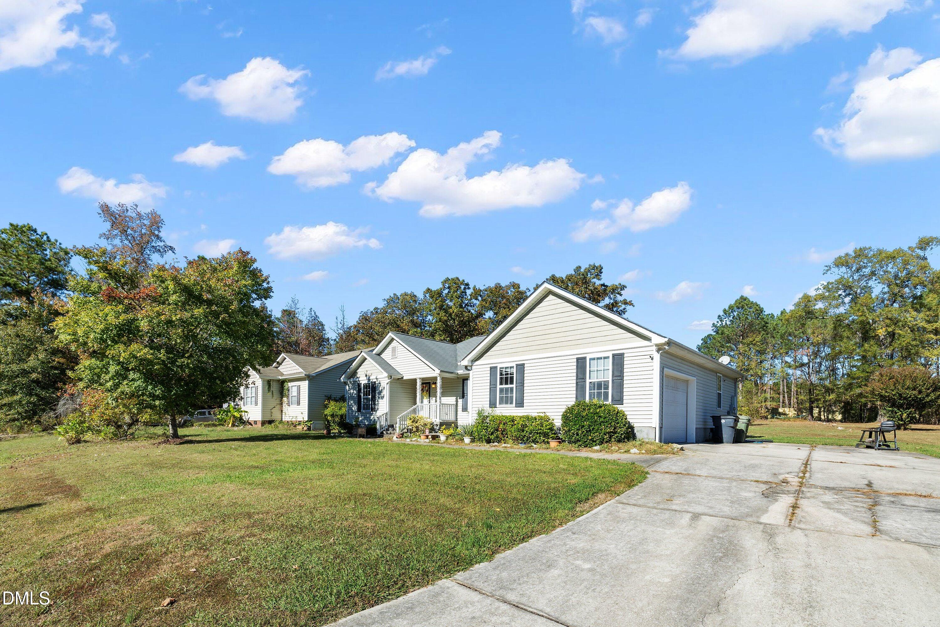 1213 E Middleton Drive