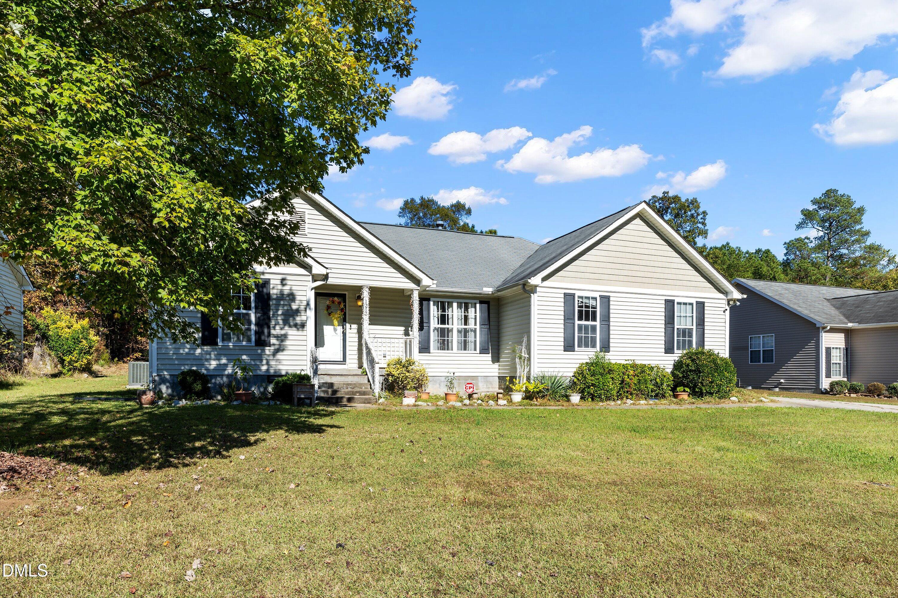 1213 E Middleton Drive