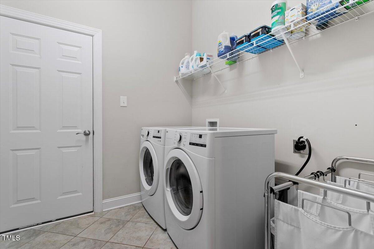 Chapel Hill, North Carolina 27516, United States, 4 Bedrooms Bedrooms, ,4 BathroomsBathrooms,Residential,Active,154676