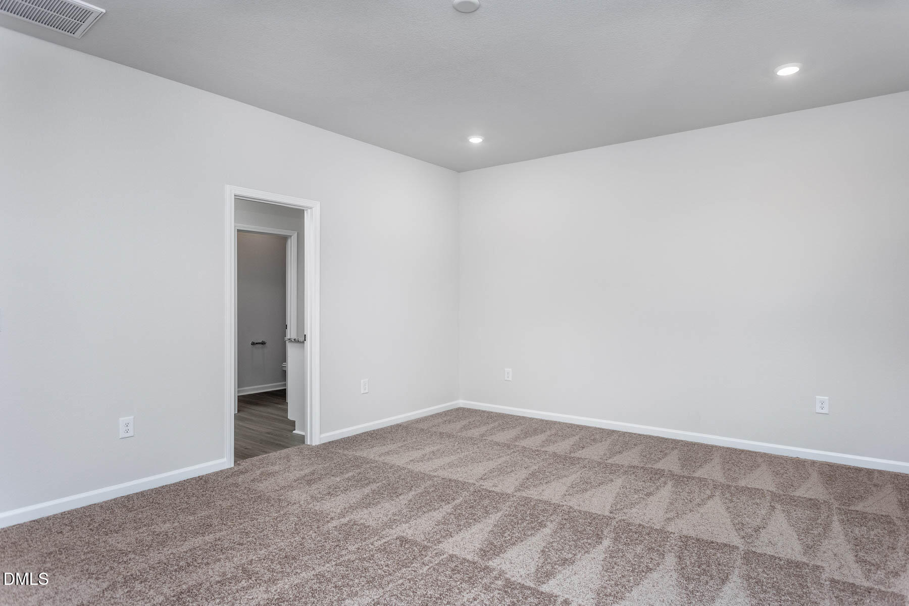 11714 International Drive