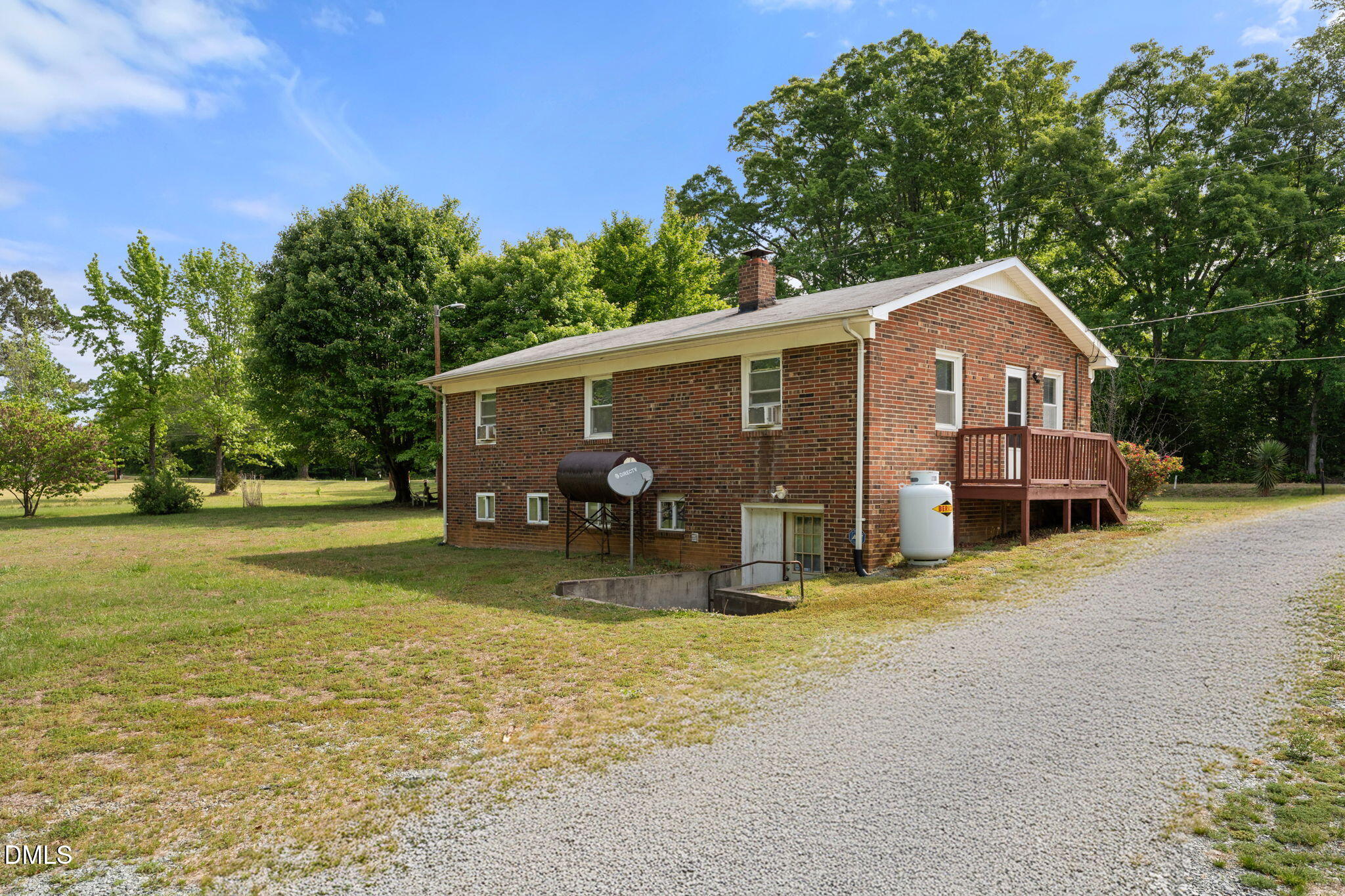 9569 Ridgeville Road