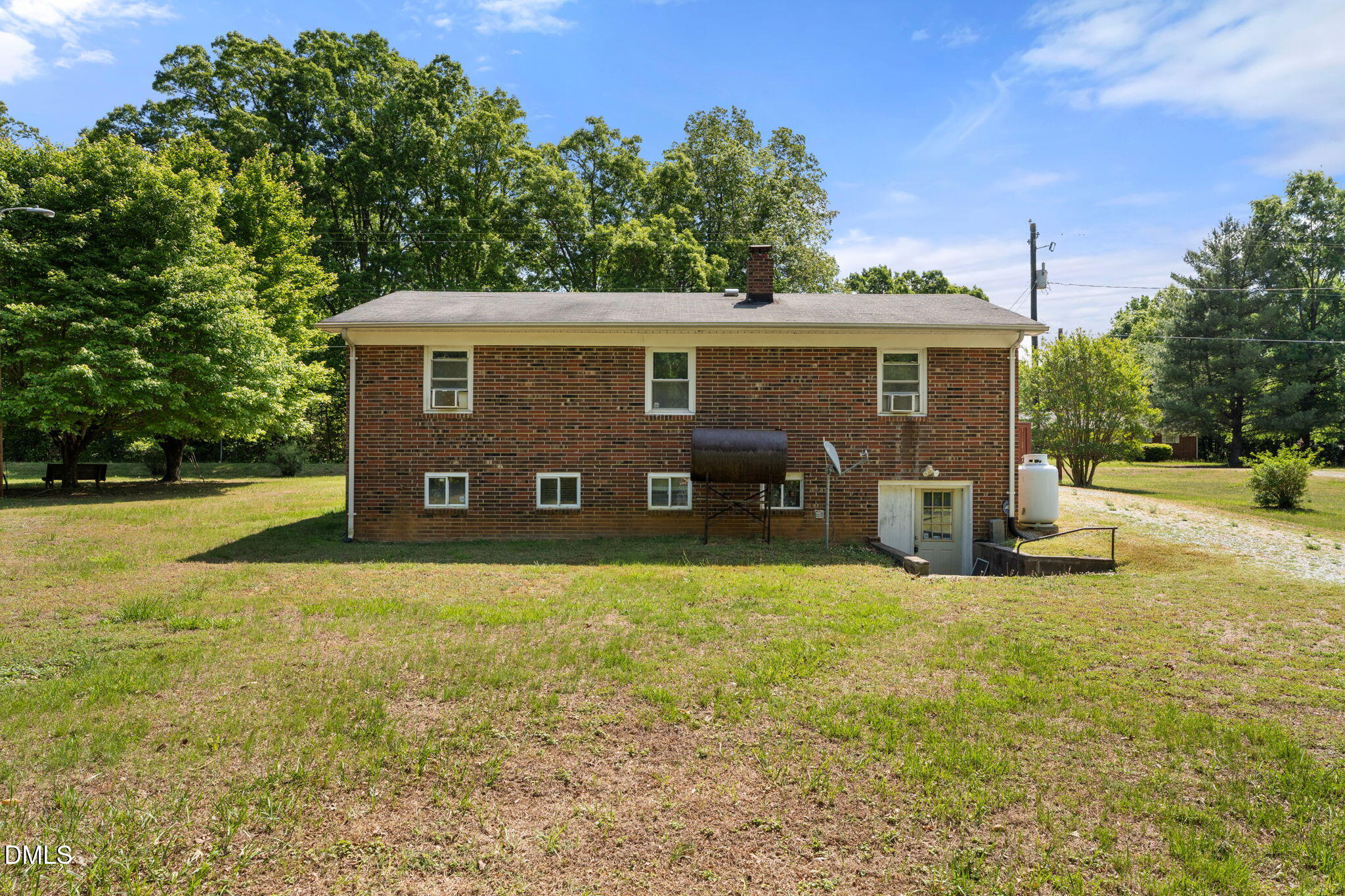 9569 Ridgeville Road