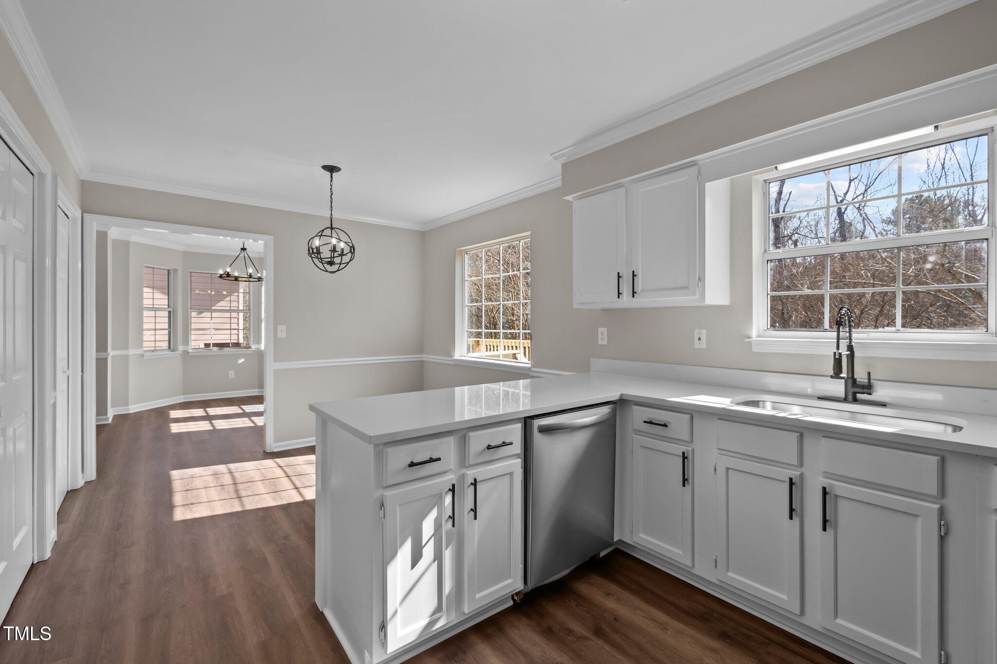 4319 White Cliff Lane