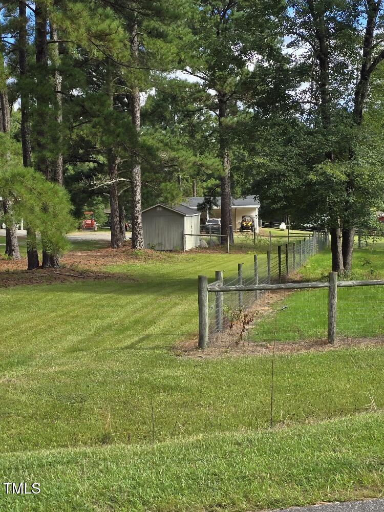 4562 Hight Road