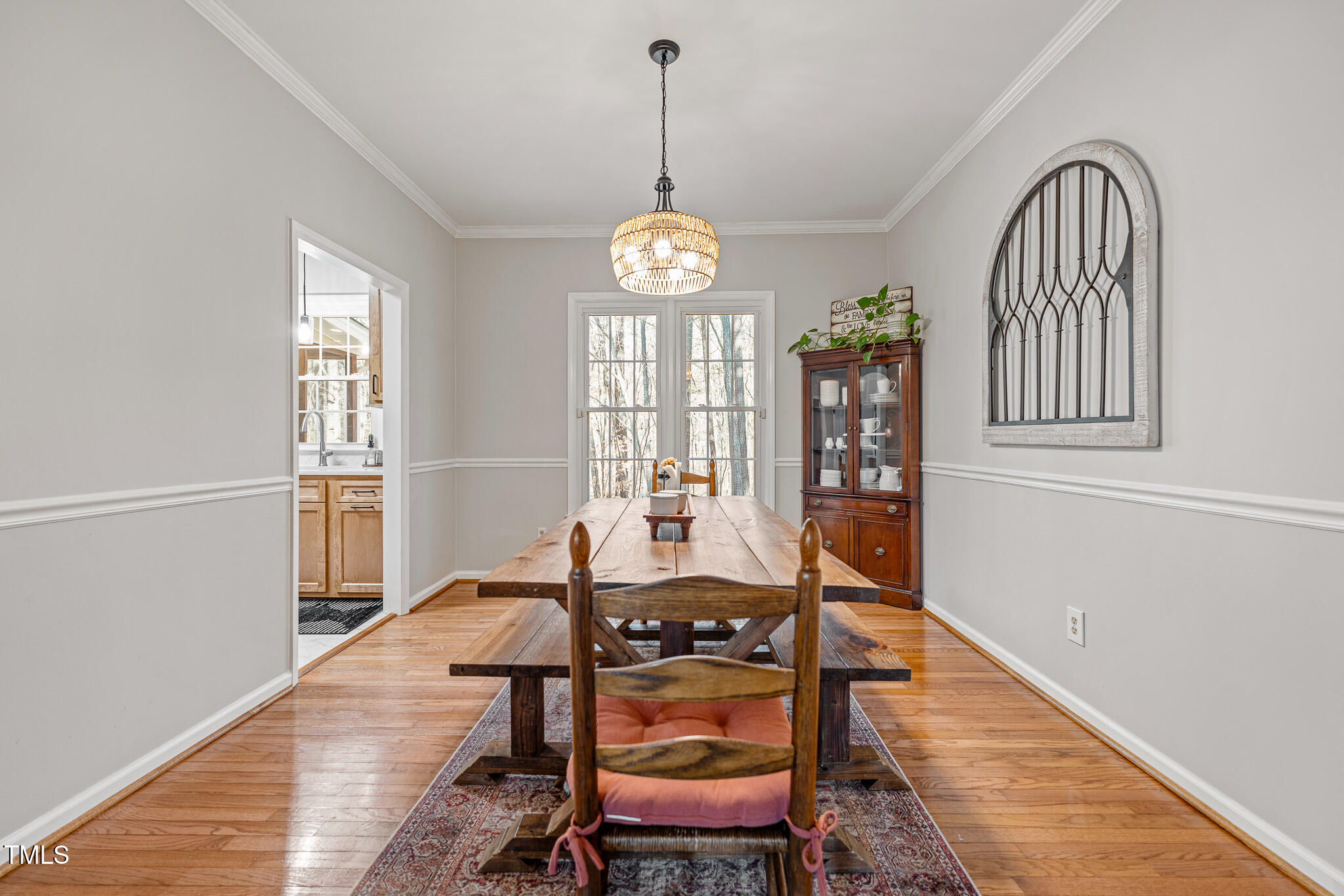 902 Loop Road