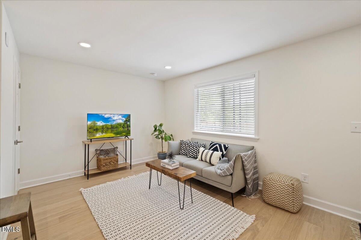 1309 Hudson Avenue D14