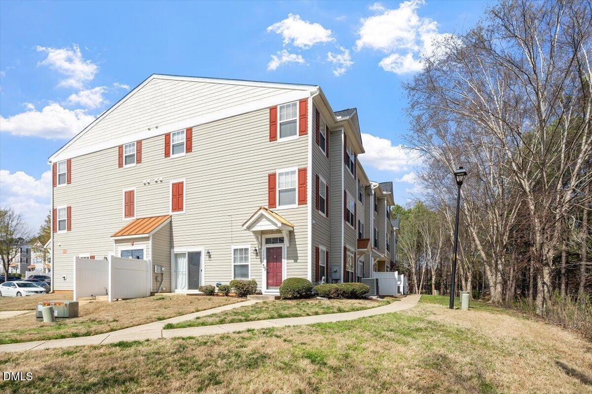 2231 Raven Road #103