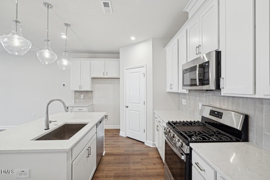 605 Brackenberry Alley