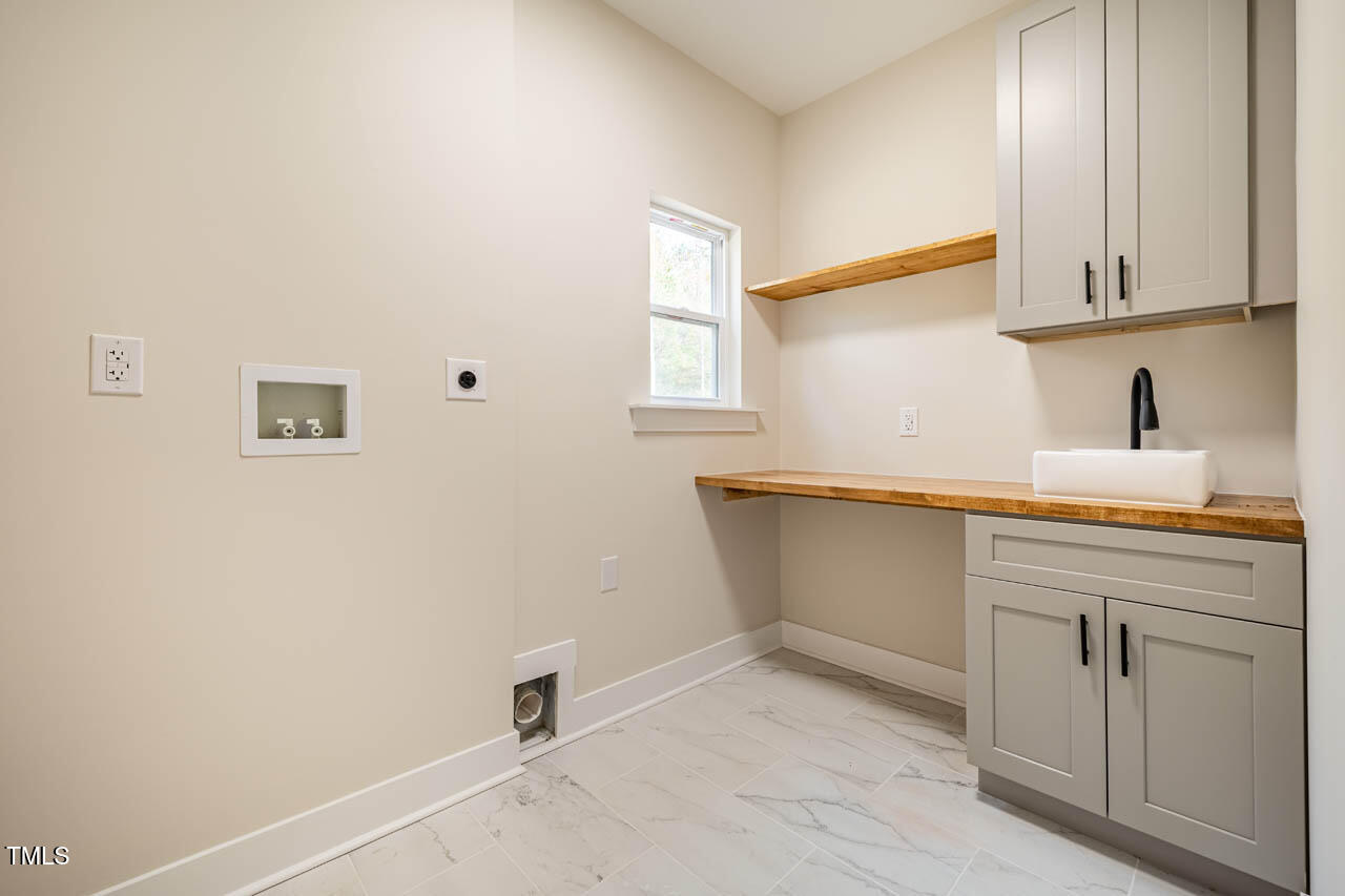 Durham, North Carolina 27713, United States, 4 Bedrooms Bedrooms, ,3 BathroomsBathrooms,Residential,Active,14423