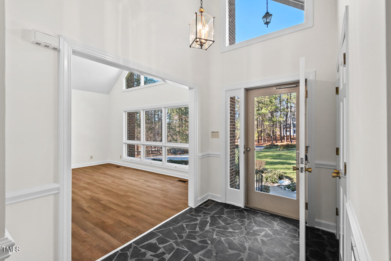 2520 Summit Lane