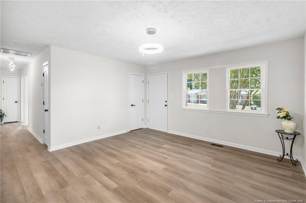1609 Grandview Drive