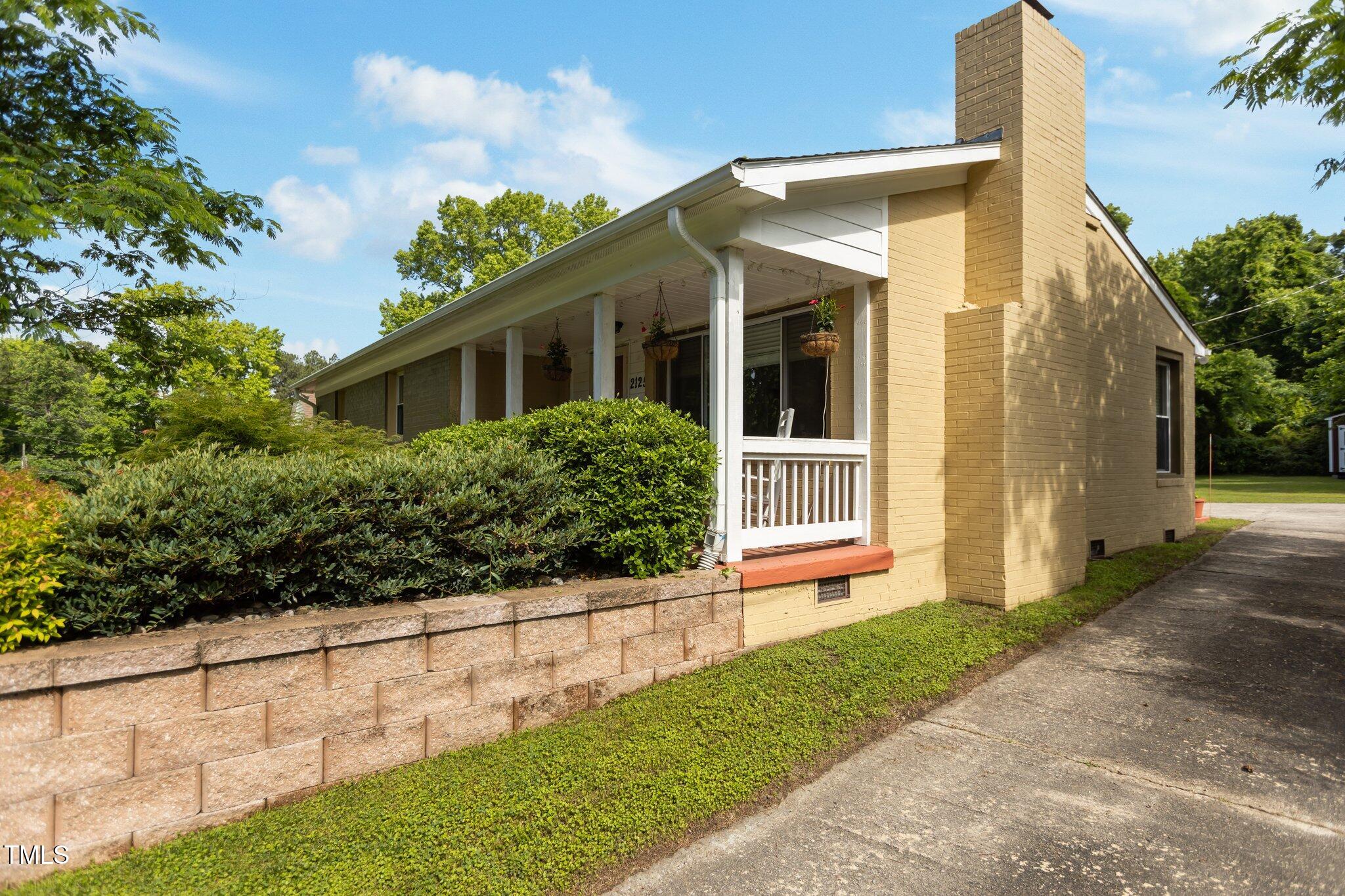 2125 Cheek Road