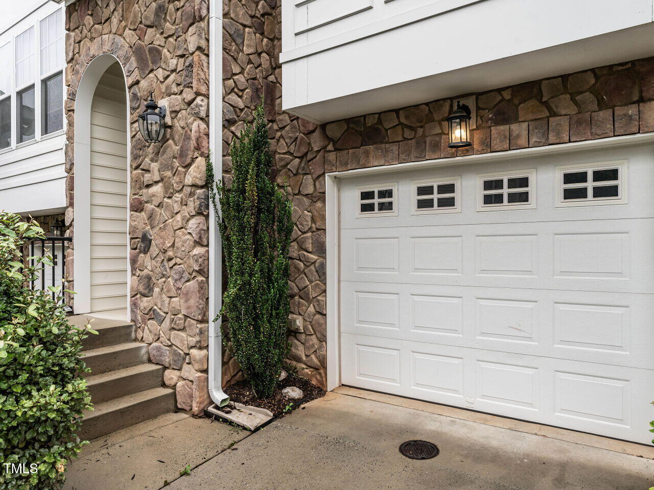 6206 Braidwood Court Court