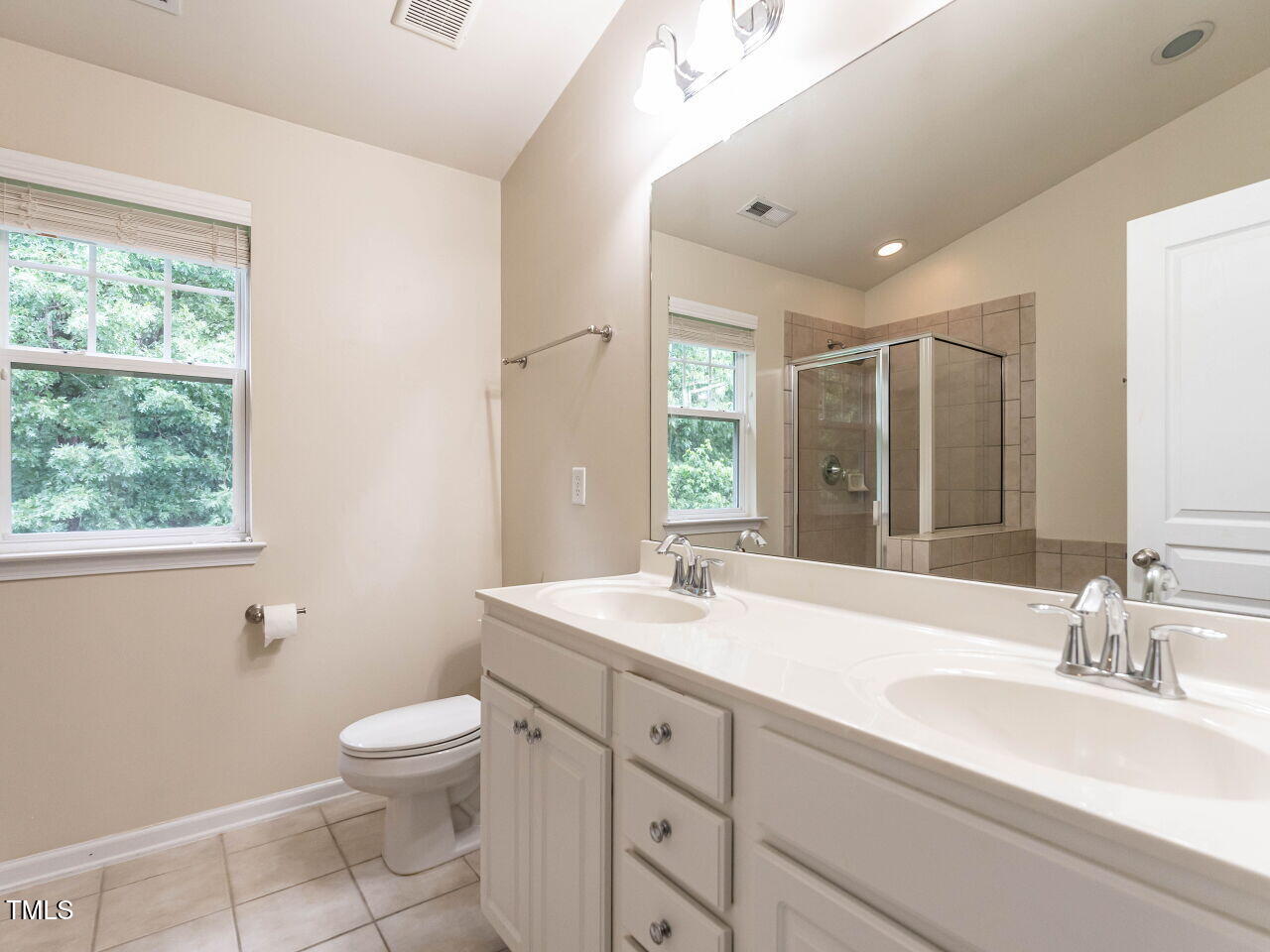 Raleigh, North Carolina 27612, United States, 4 Bedrooms Bedrooms, ,4 BathroomsBathrooms,Residential,Active,145633