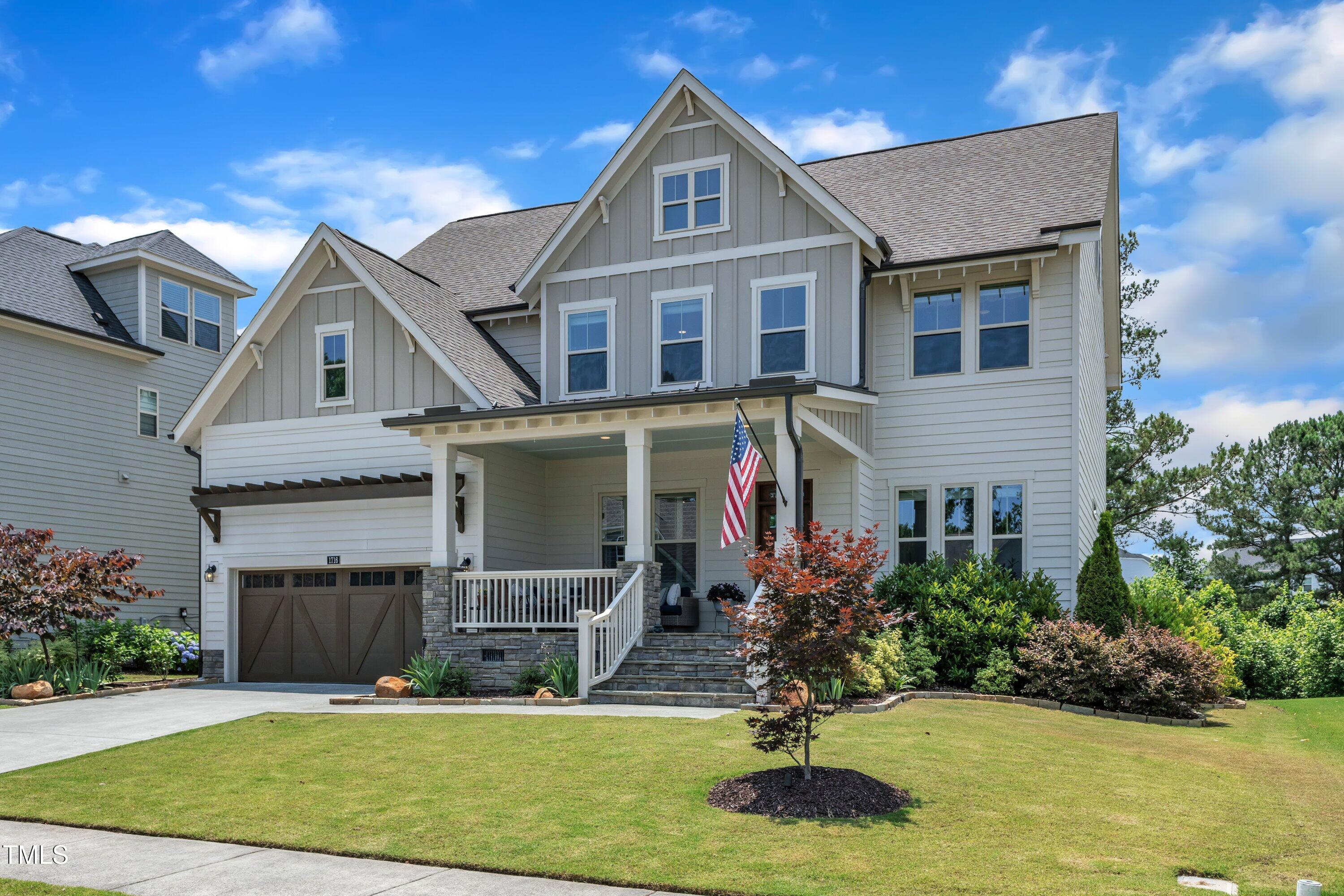 1716 Aberdour Drive