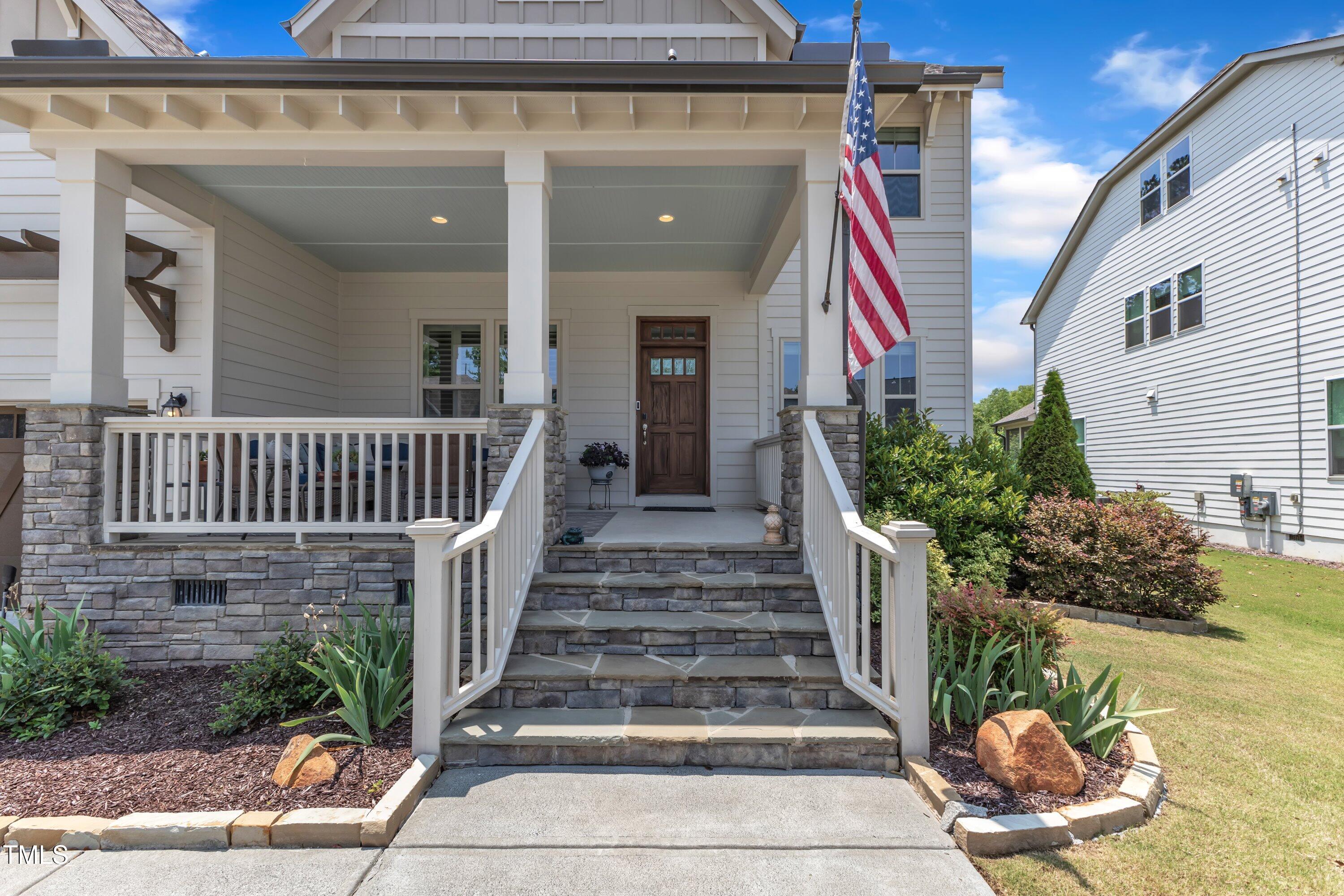 1716 Aberdour Drive