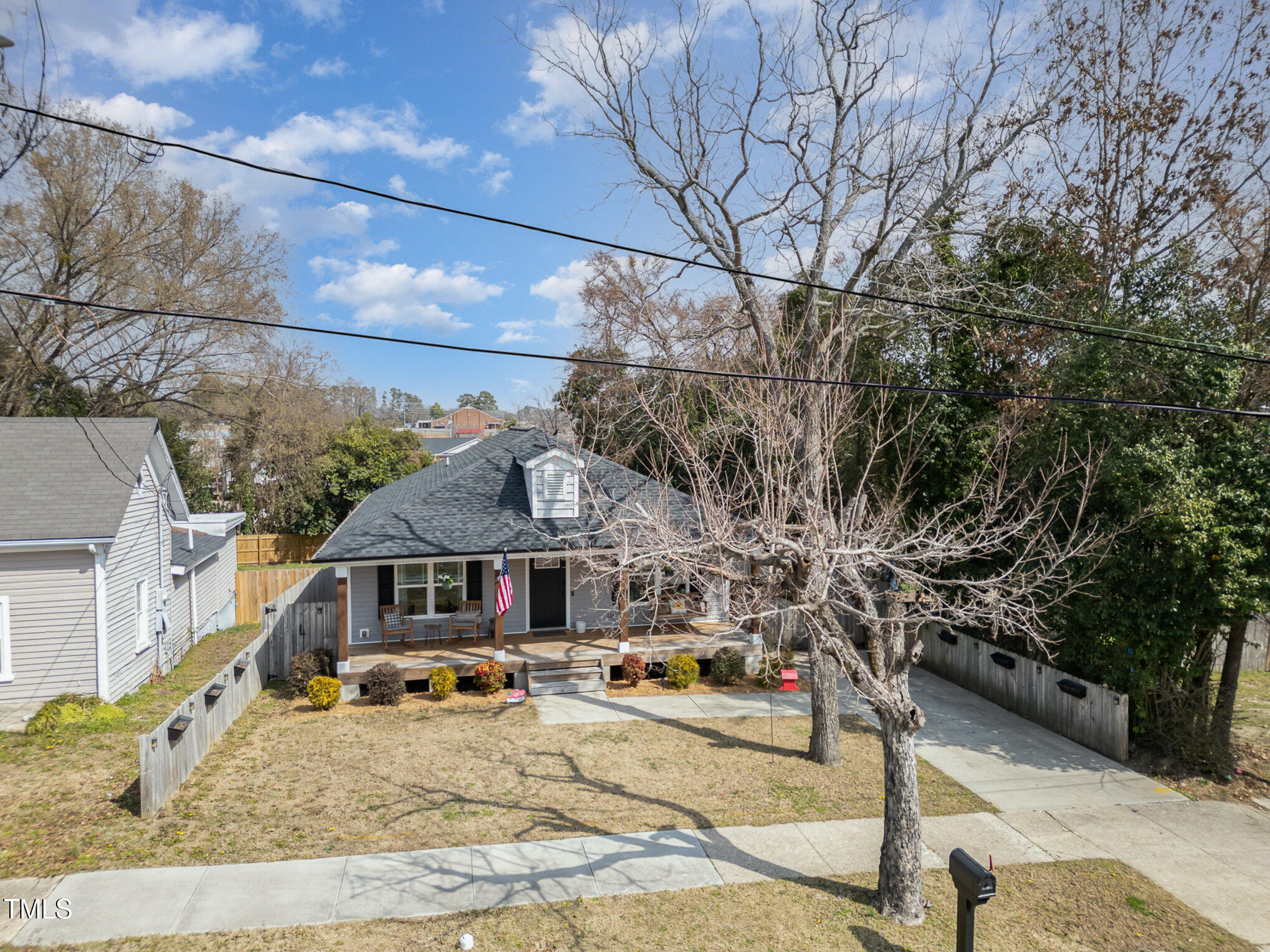 202 W Hill Street