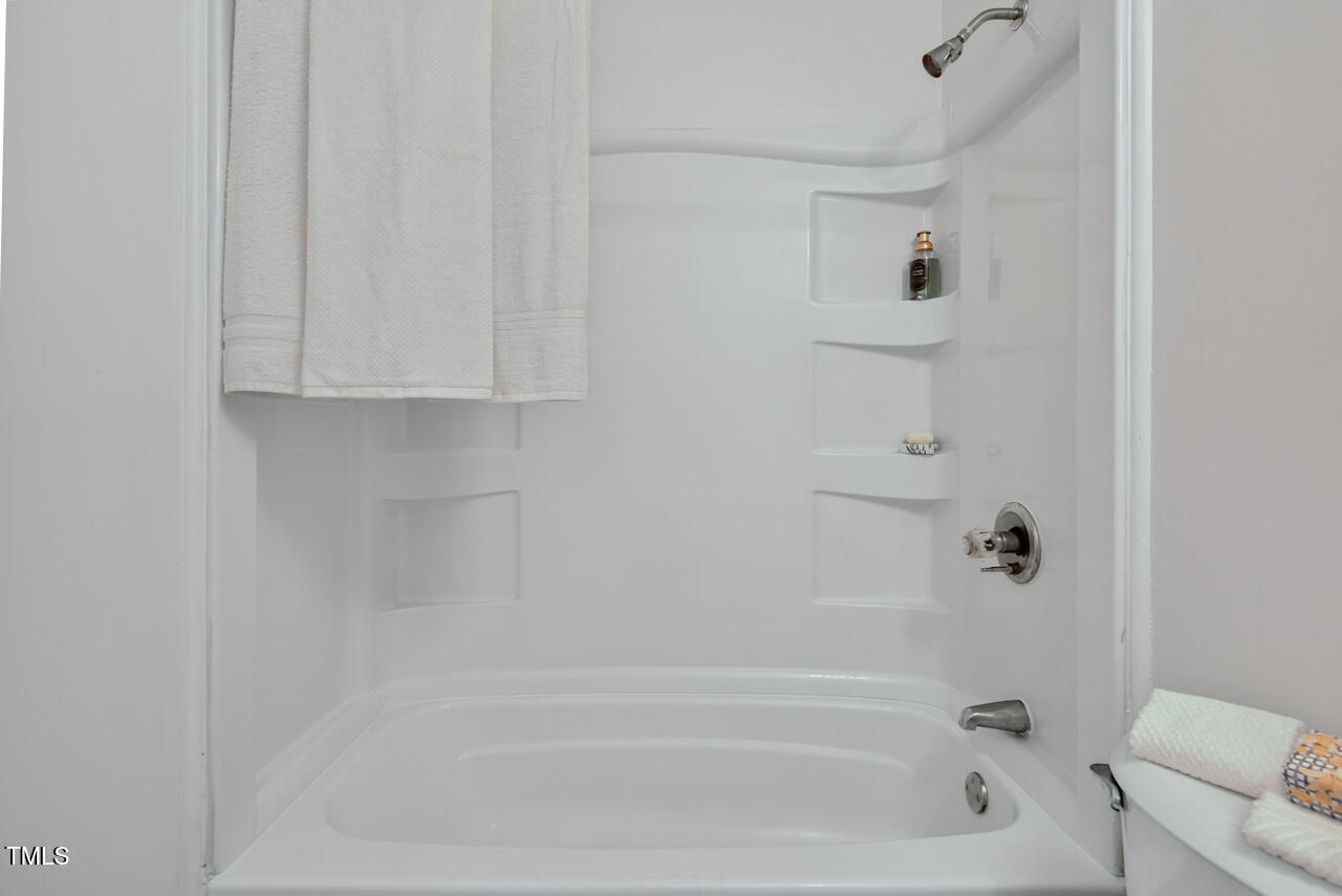 Durham, North Carolina 27705, United States, 1 Bedroom Bedrooms, ,1 BathroomBathrooms,Residential,Active,183509